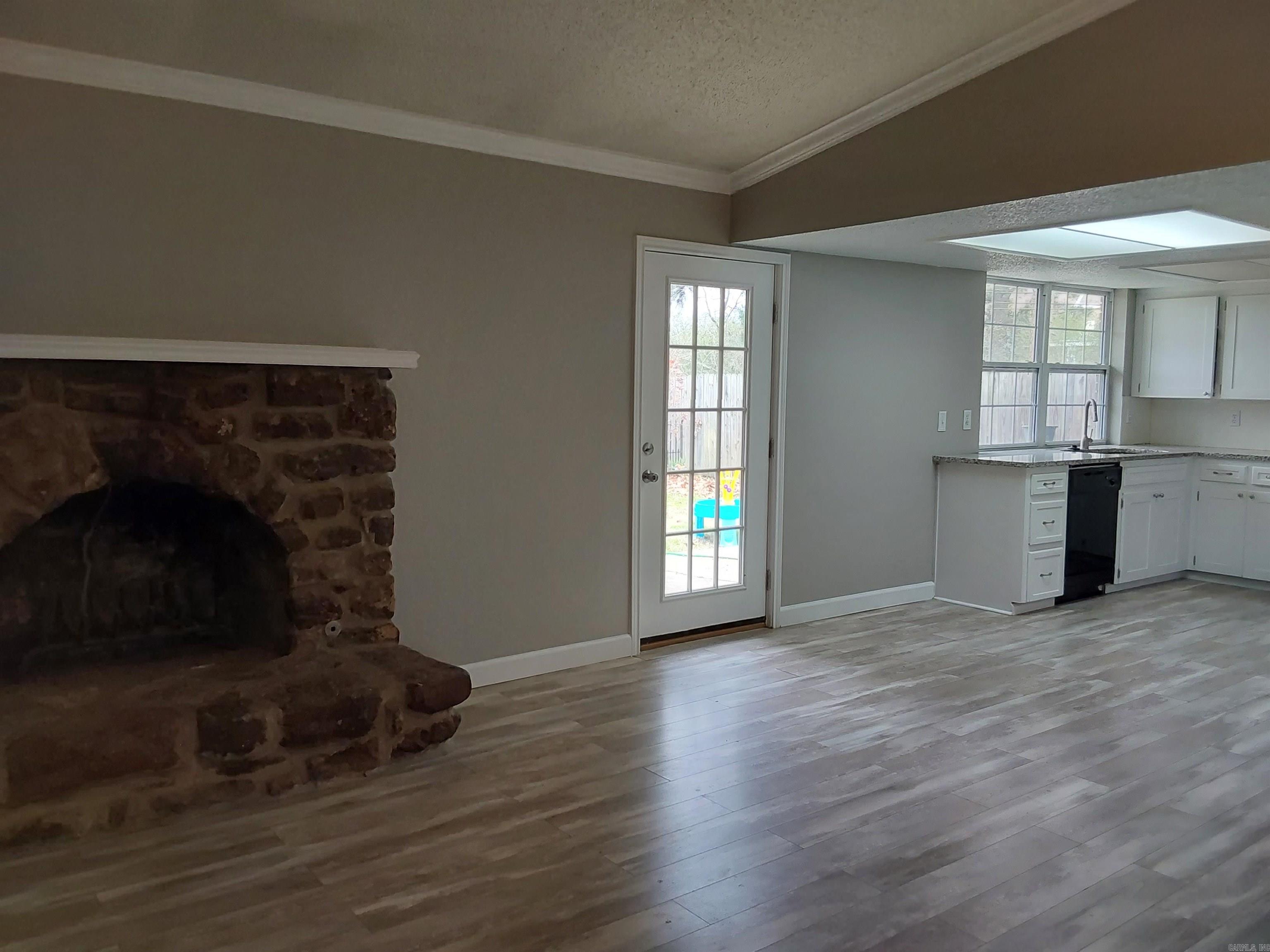 NORTH HILLS MANOR - Residential