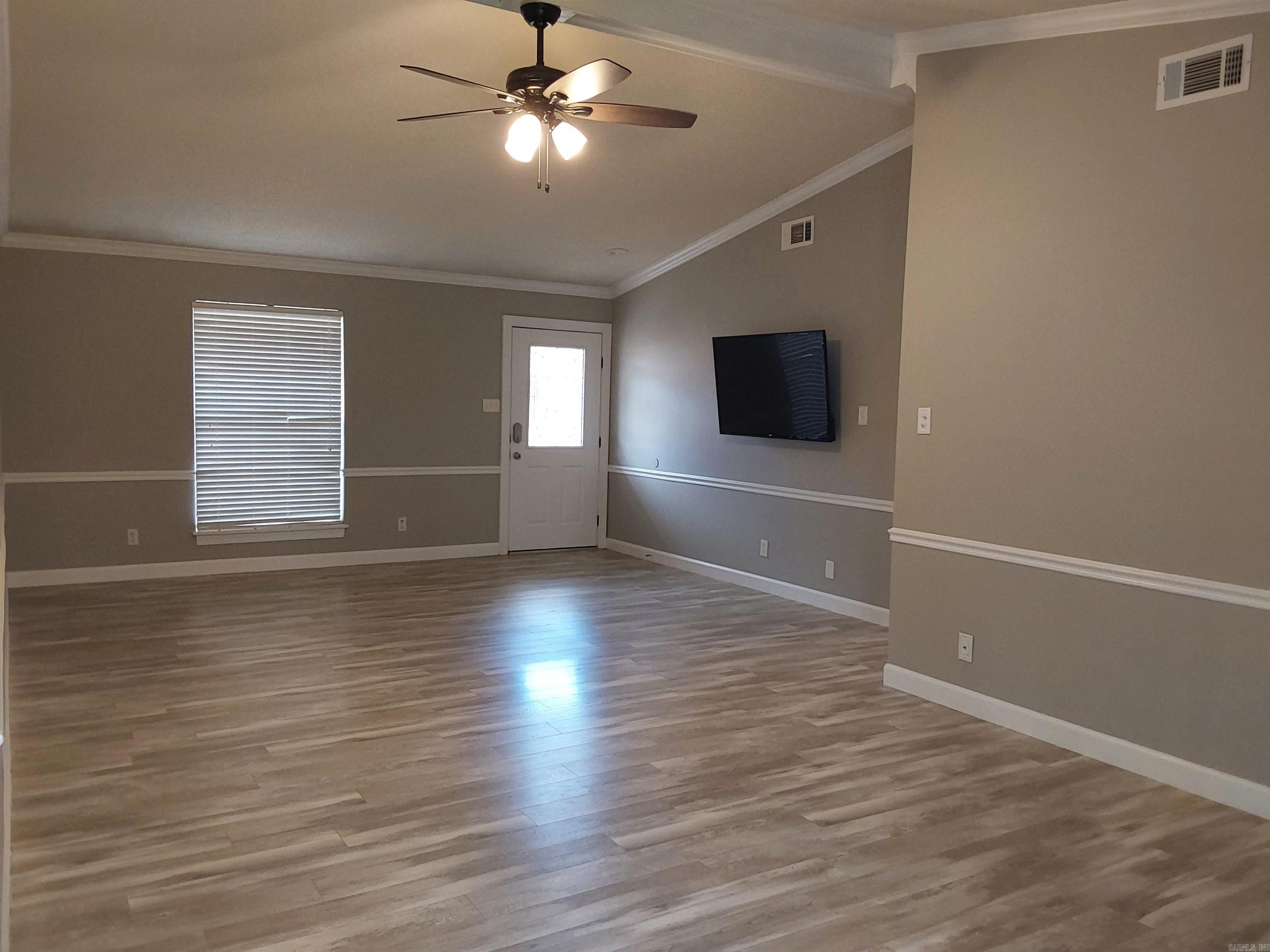 NORTH HILLS MANOR - Residential