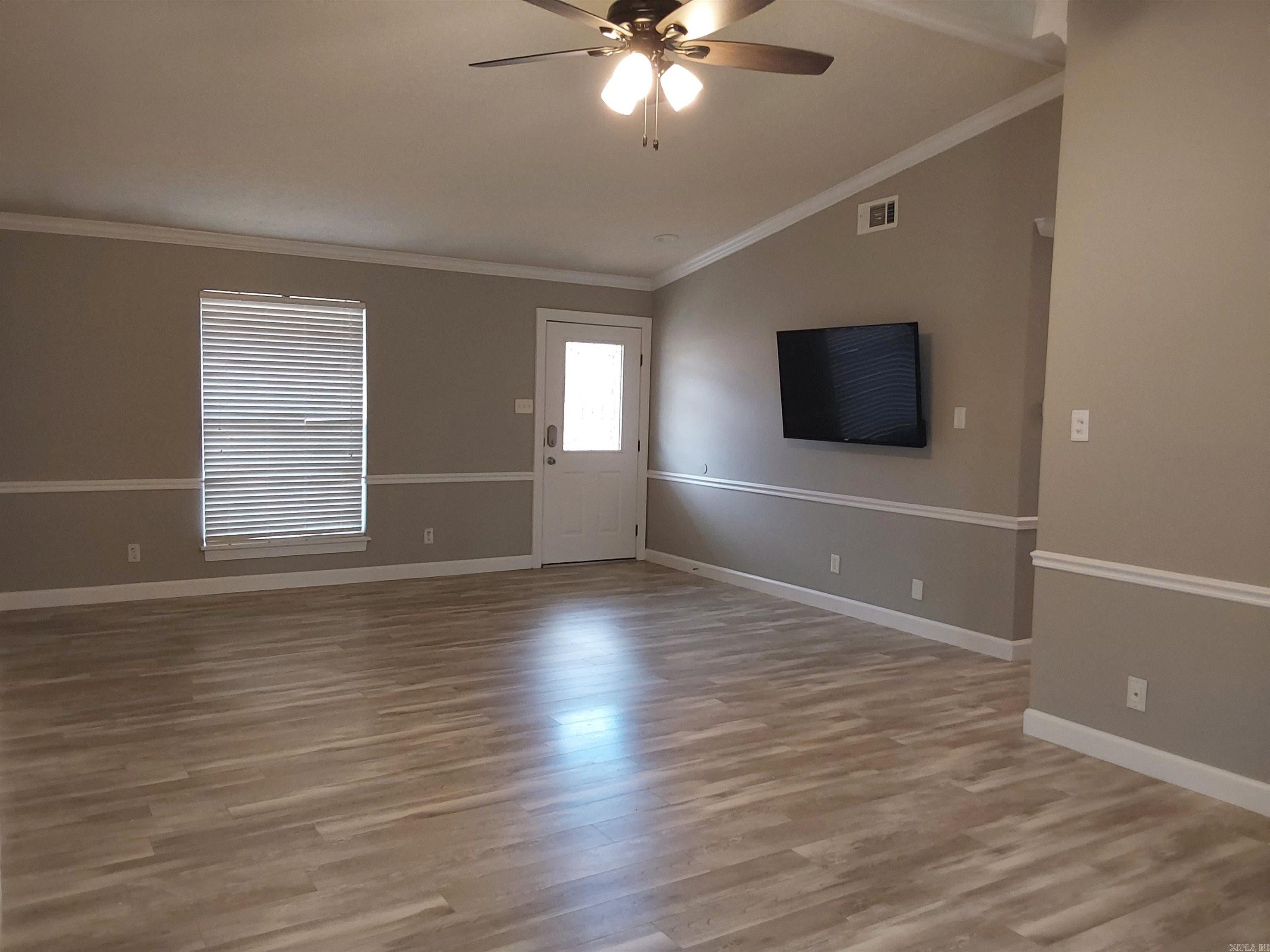 NORTH HILLS MANOR - Residential