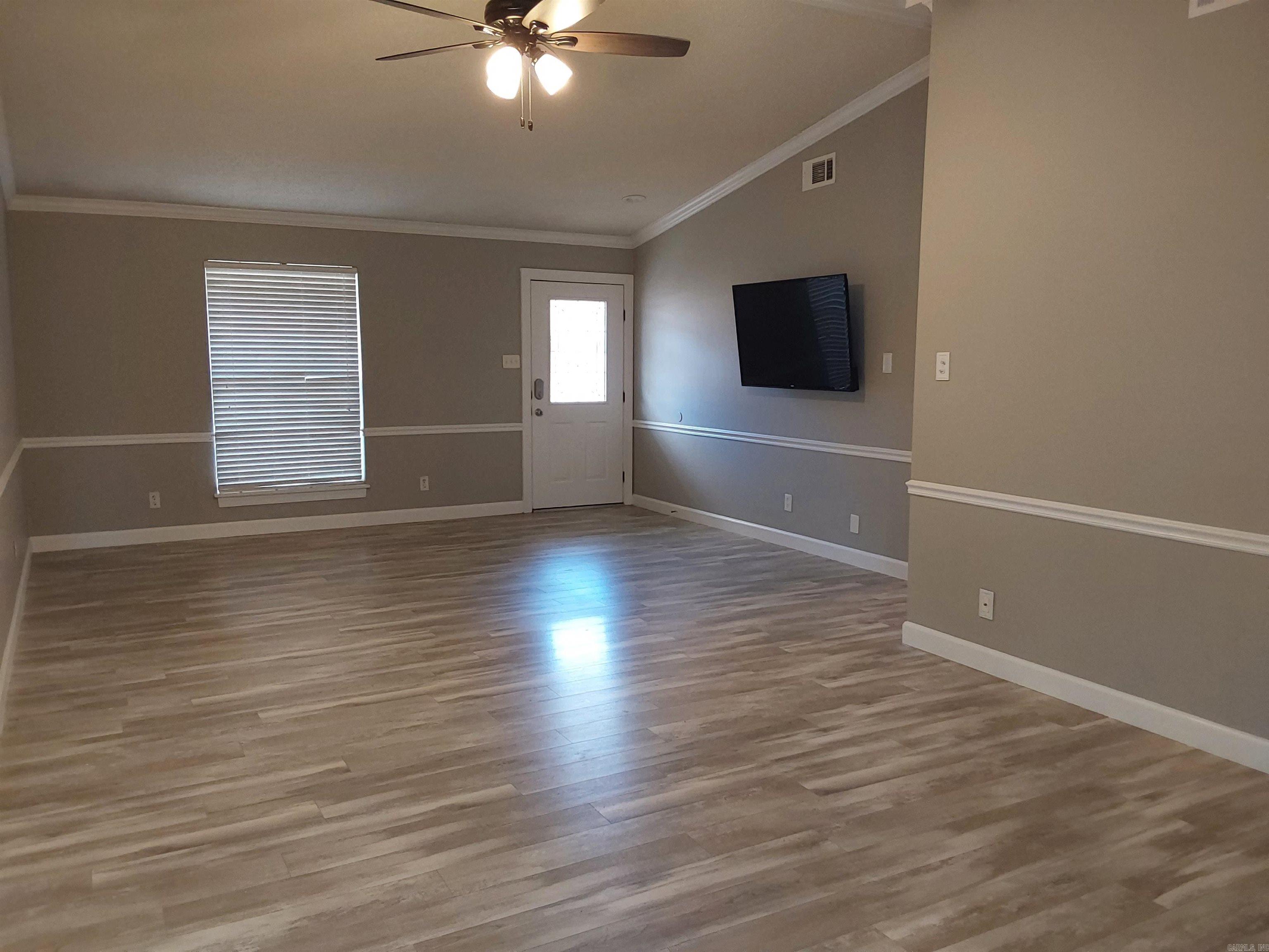 NORTH HILLS MANOR - Residential