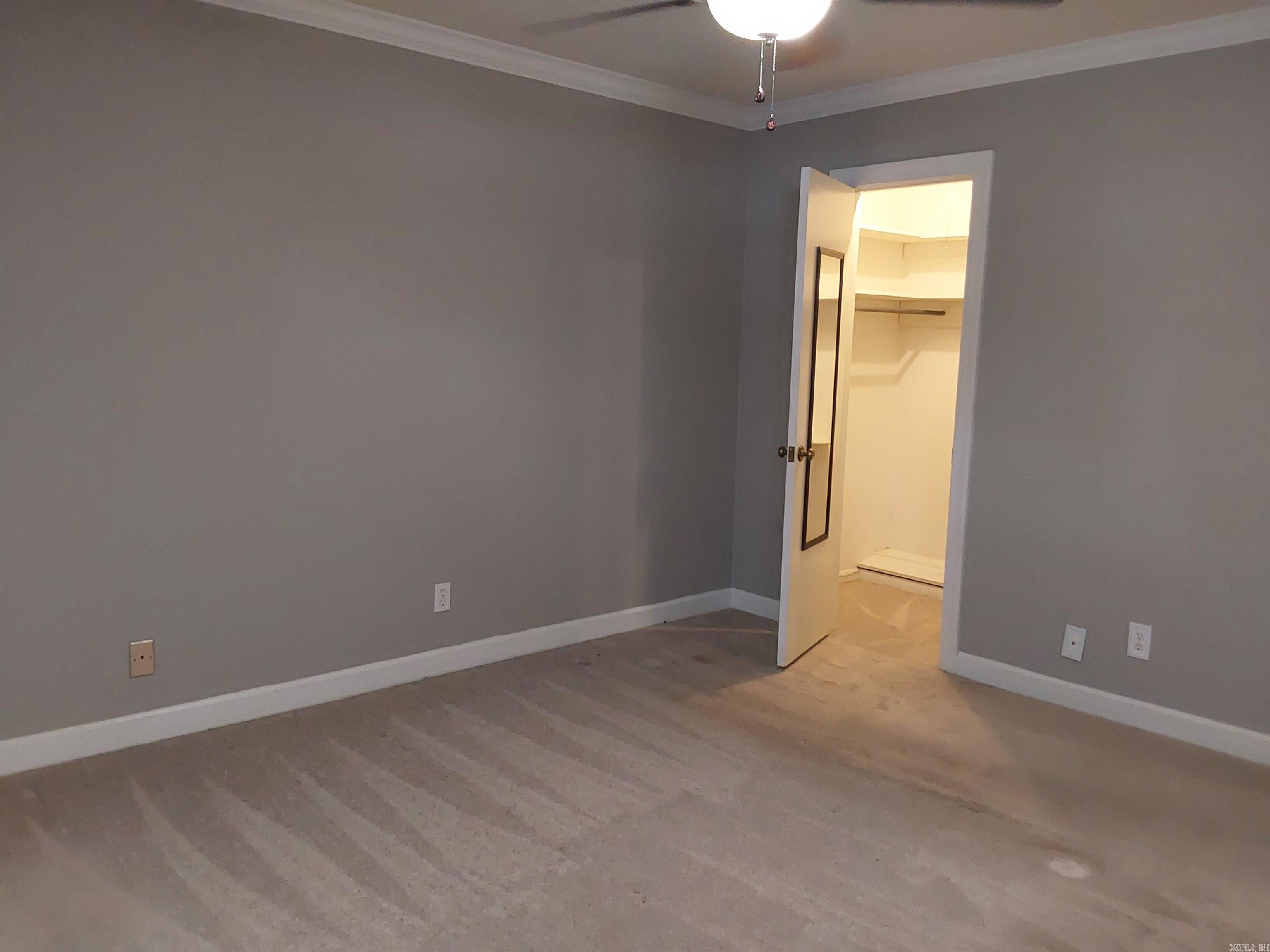 NORTH HILLS MANOR - Residential