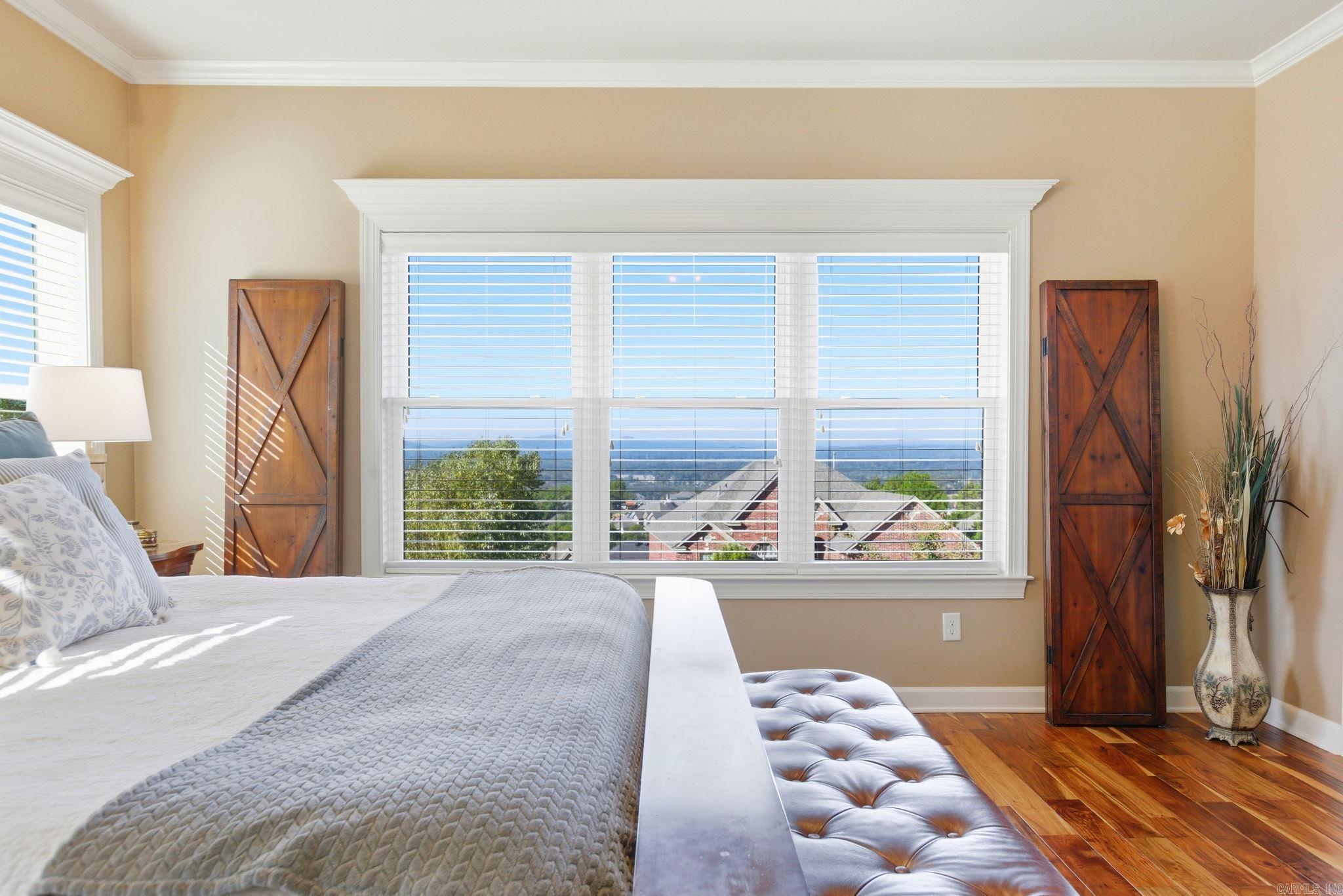 MAJESTIC POINTE - Residential