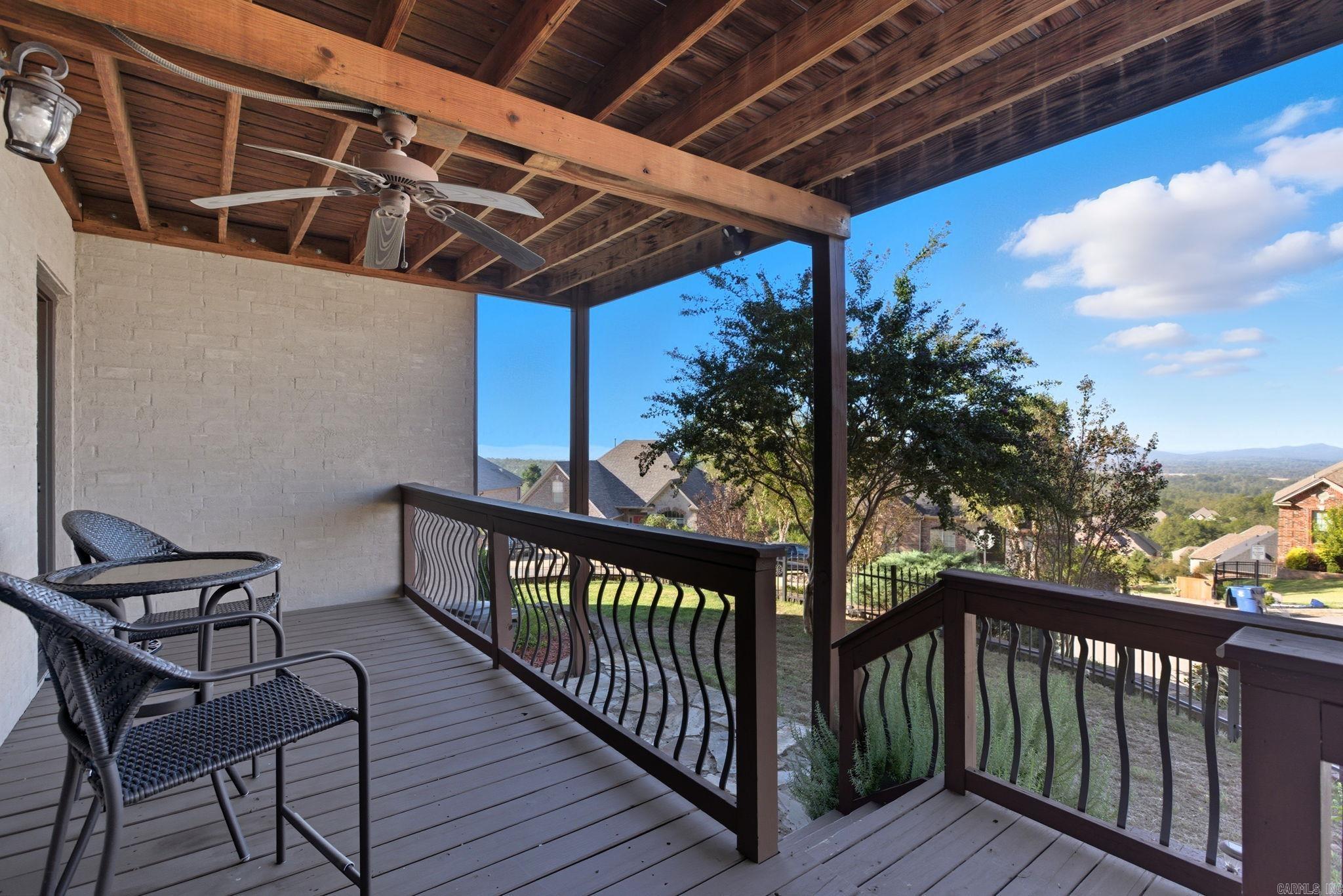 MAJESTIC POINTE - Residential