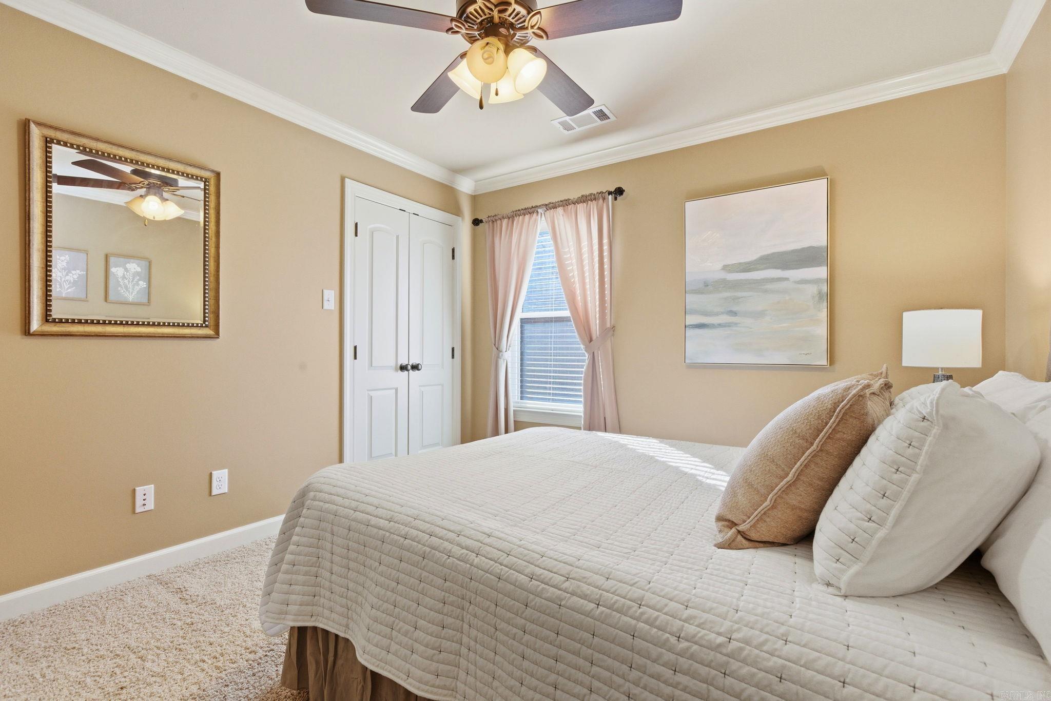 MAJESTIC POINTE - Residential