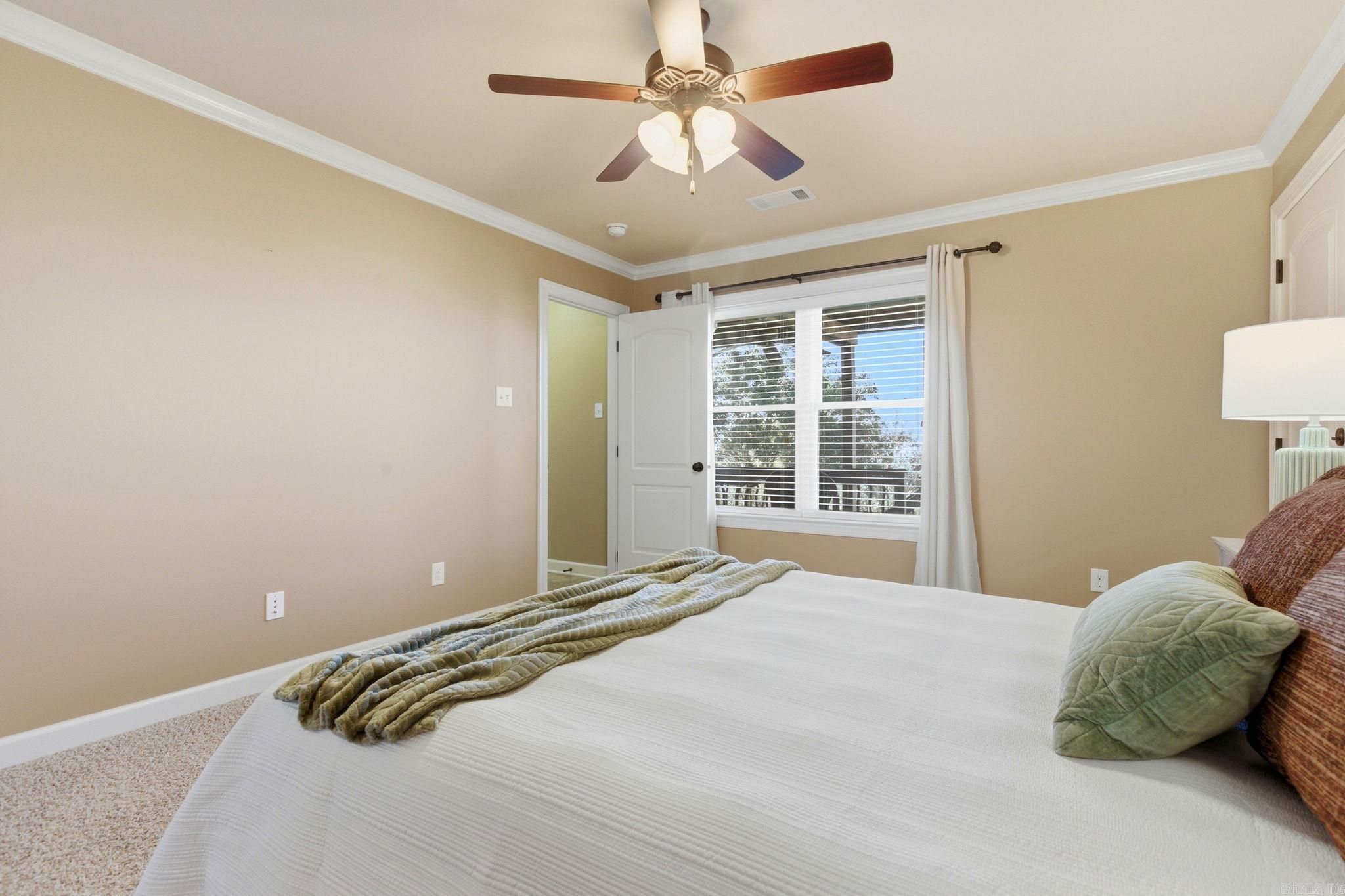 MAJESTIC POINTE - Residential