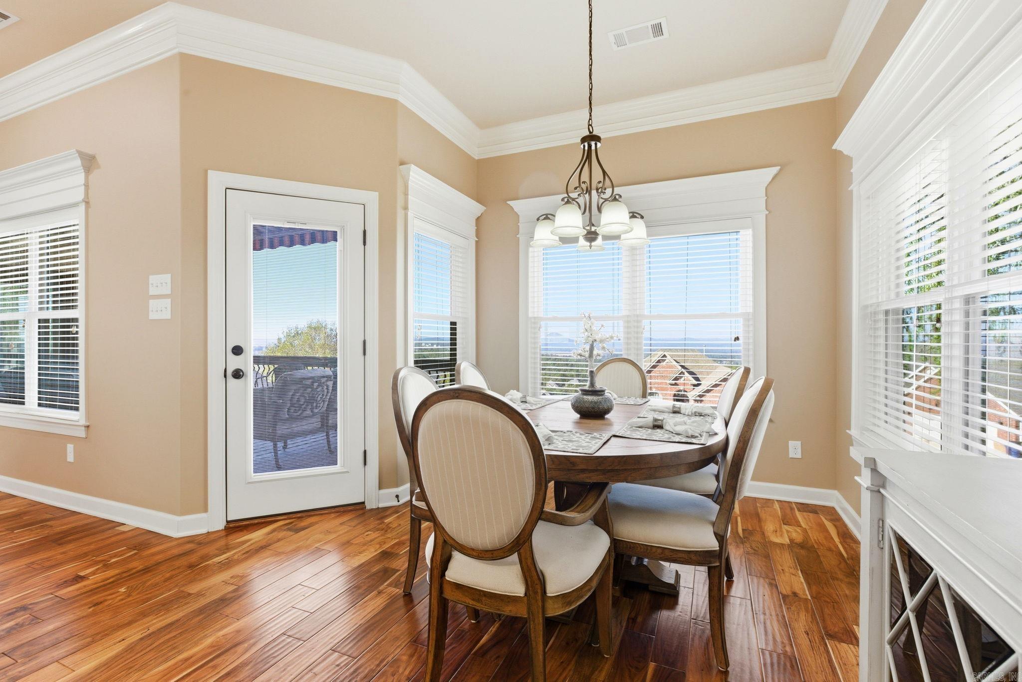 MAJESTIC POINTE - Residential