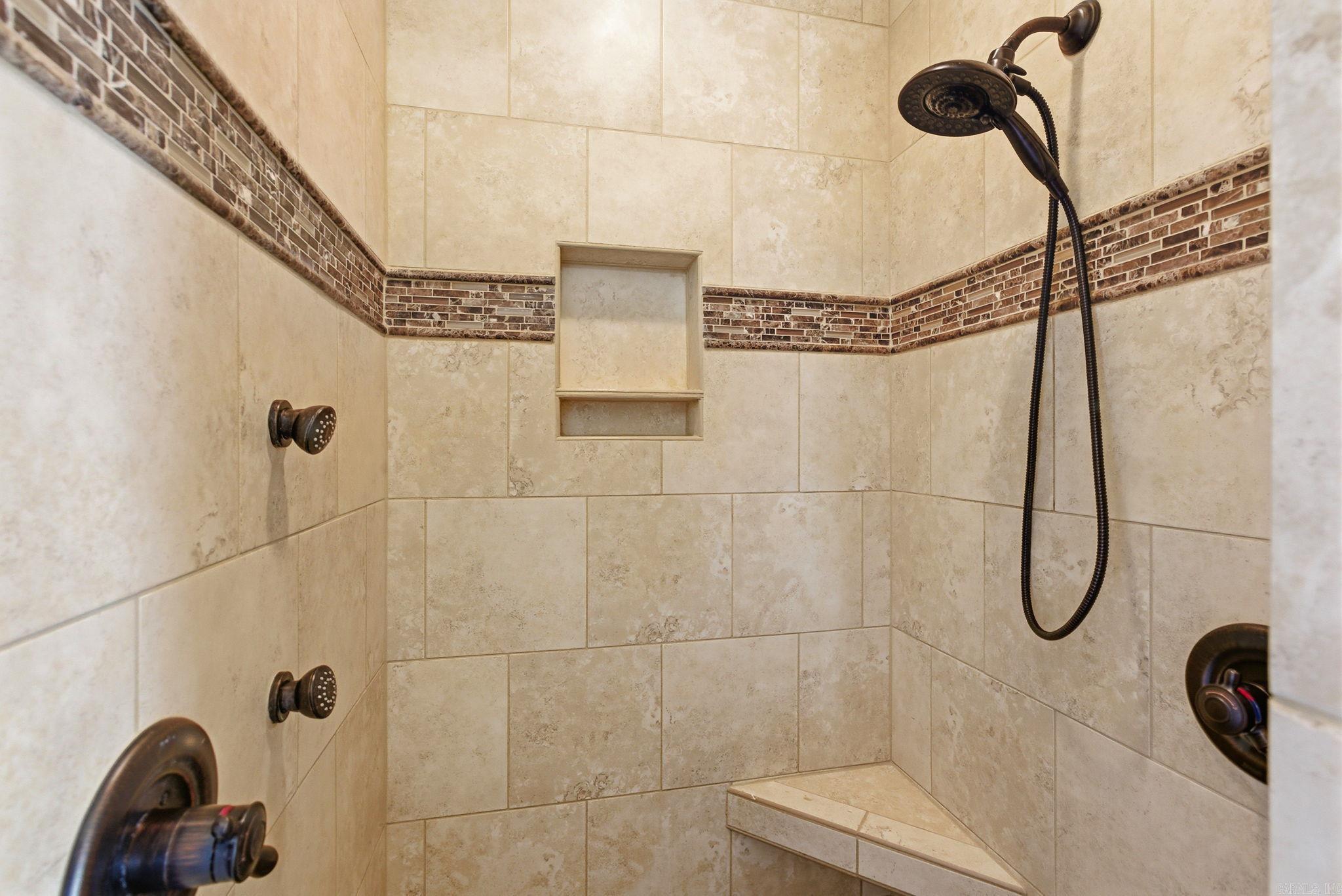 MAJESTIC POINTE - Residential