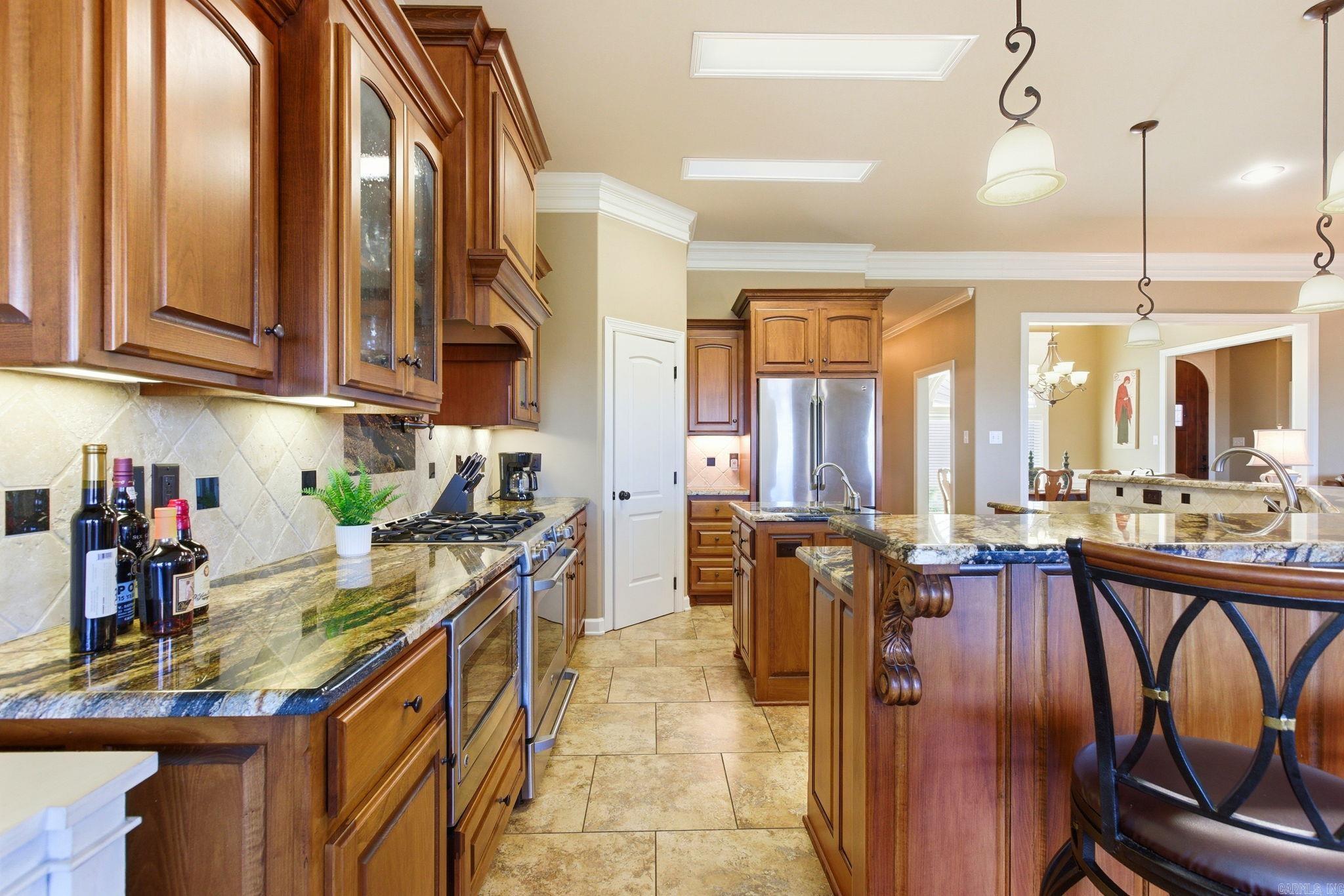 MAJESTIC POINTE - Residential