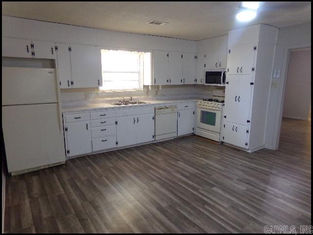 Lincoln Park - Residential Lease