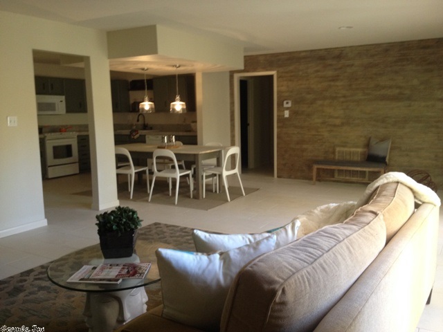 KINGWOOD PLACE - Residential