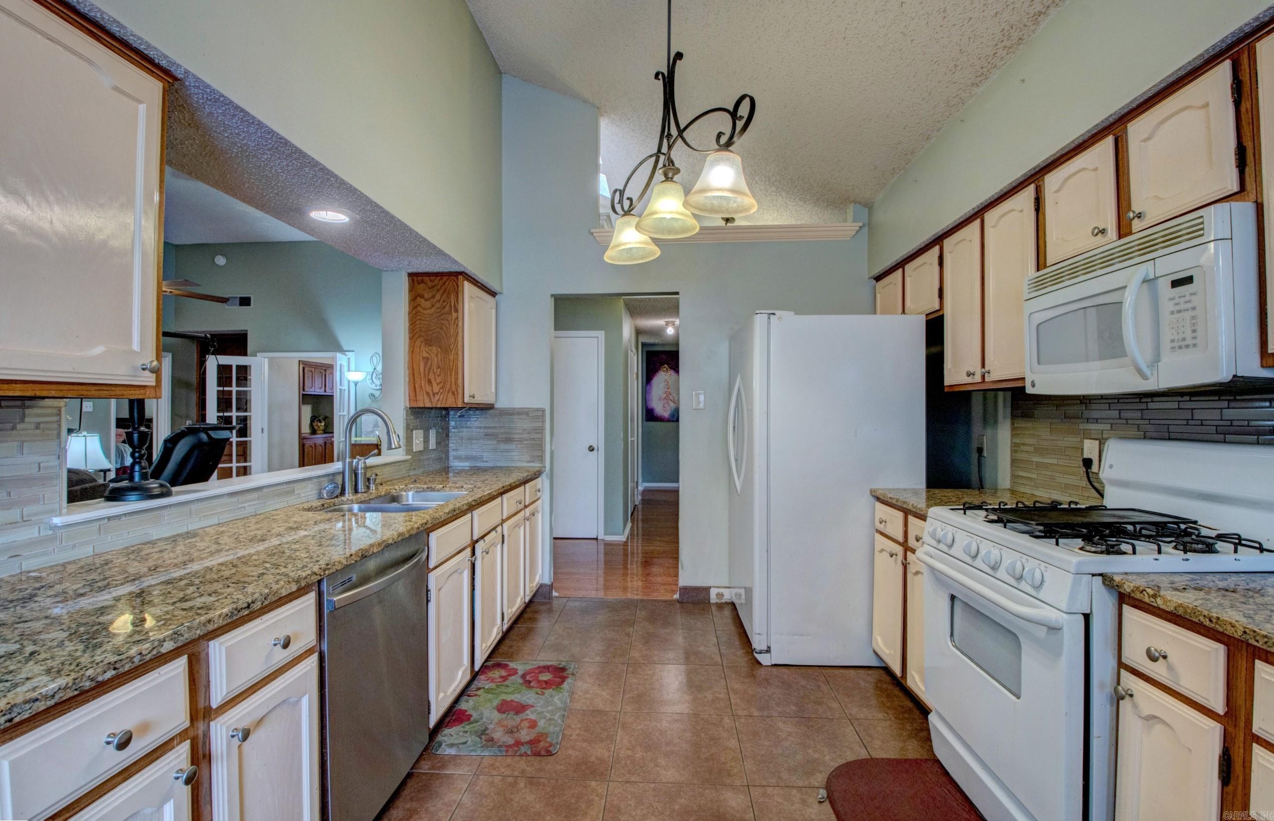 OTTER CREEK COMMUNITY - Residential