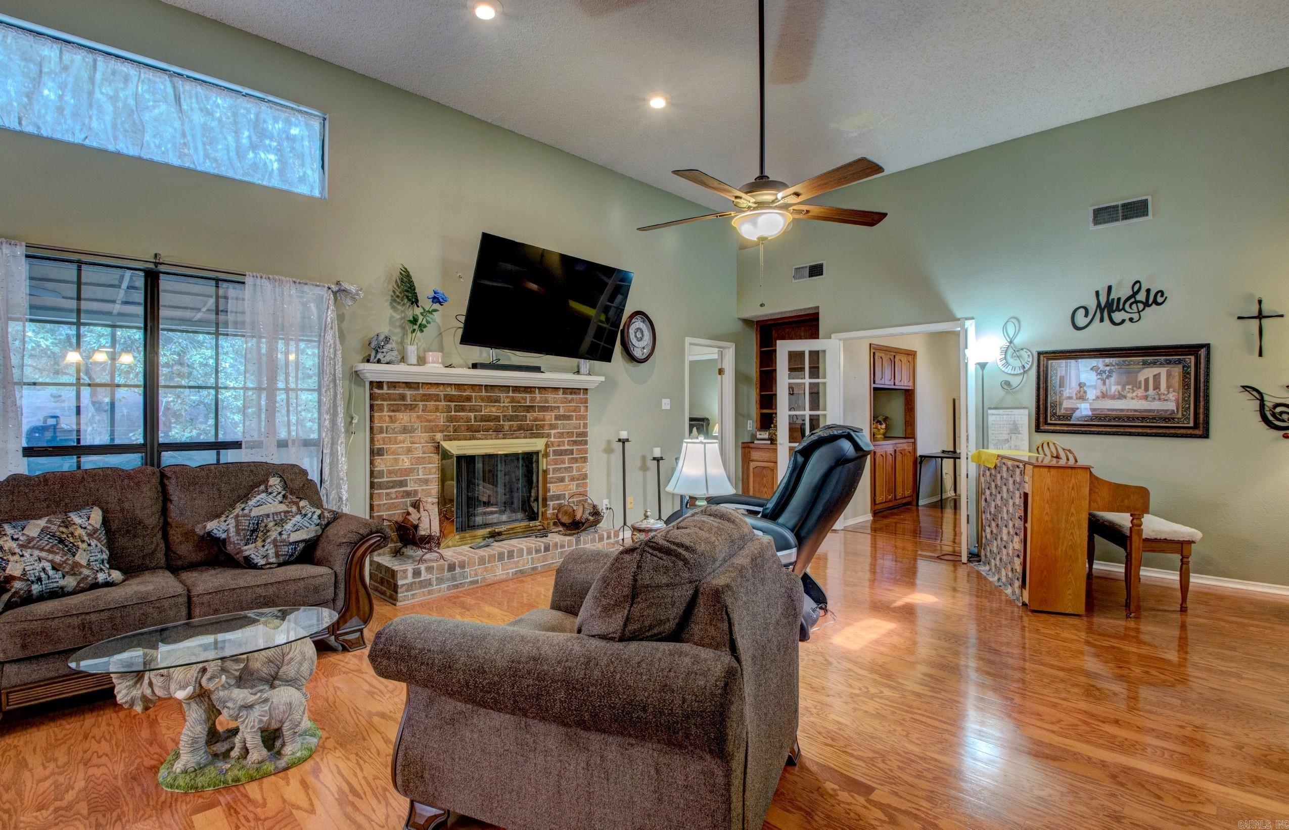 OTTER CREEK COMMUNITY - Residential