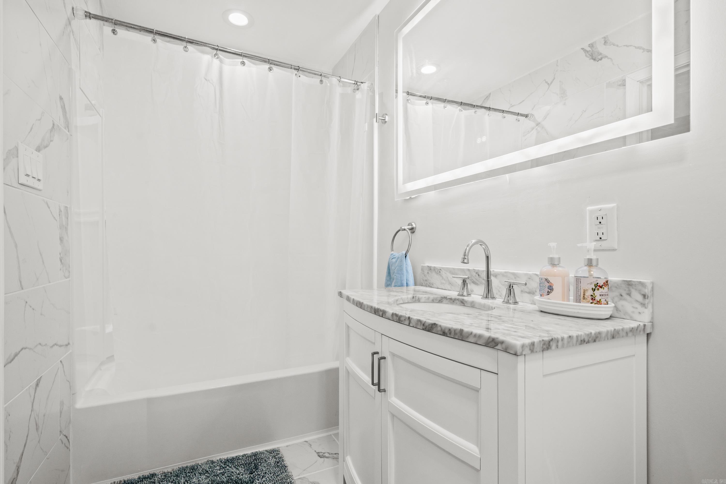 WYATTS - Residential