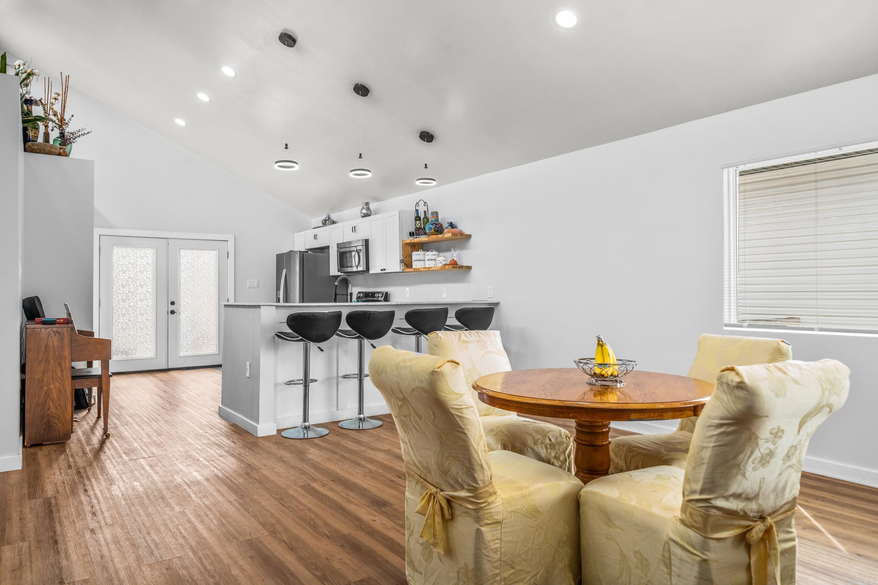 WYATTS - Residential