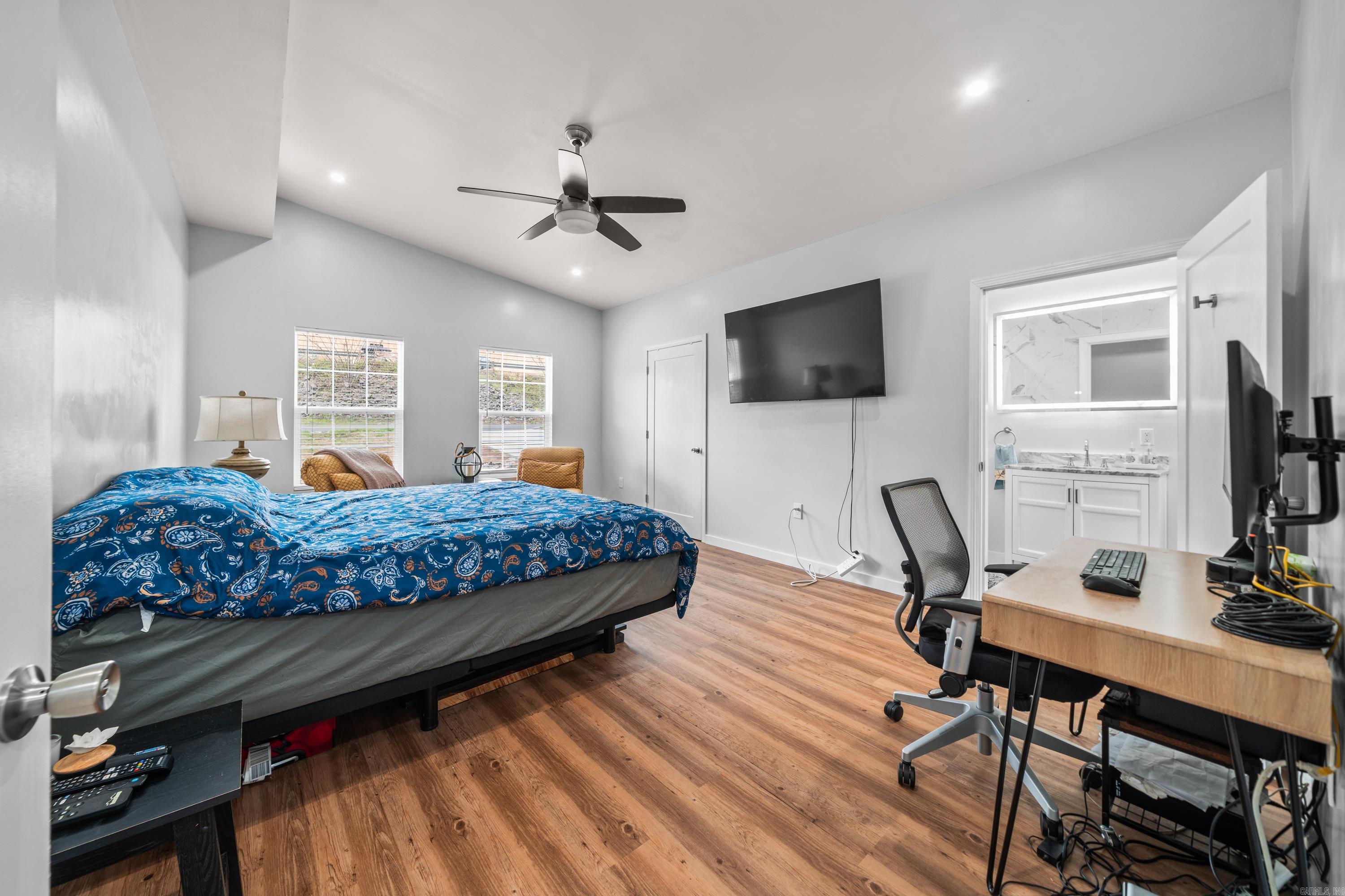 WYATTS - Residential