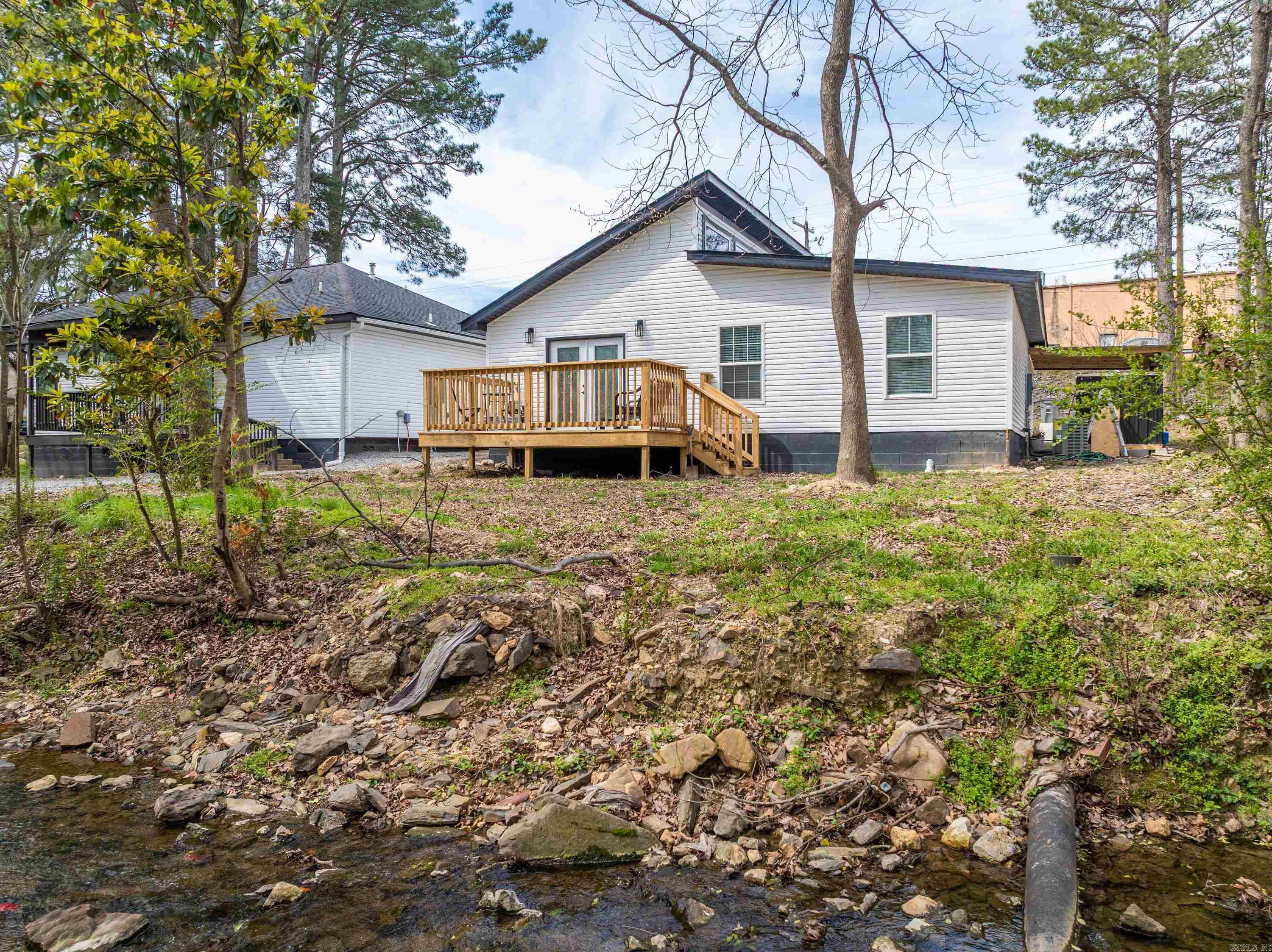 WYATTS - Residential
