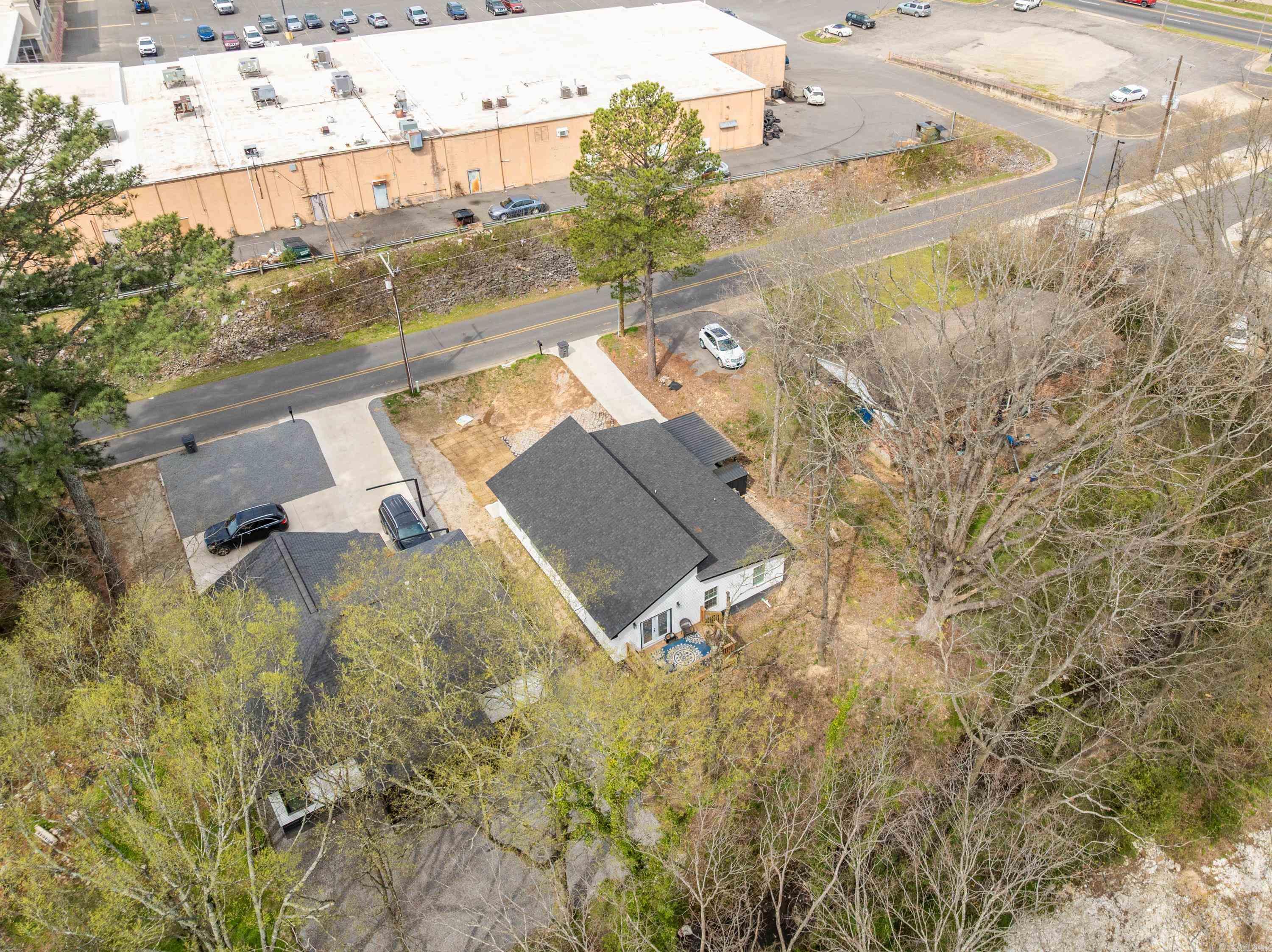 WYATTS - Residential