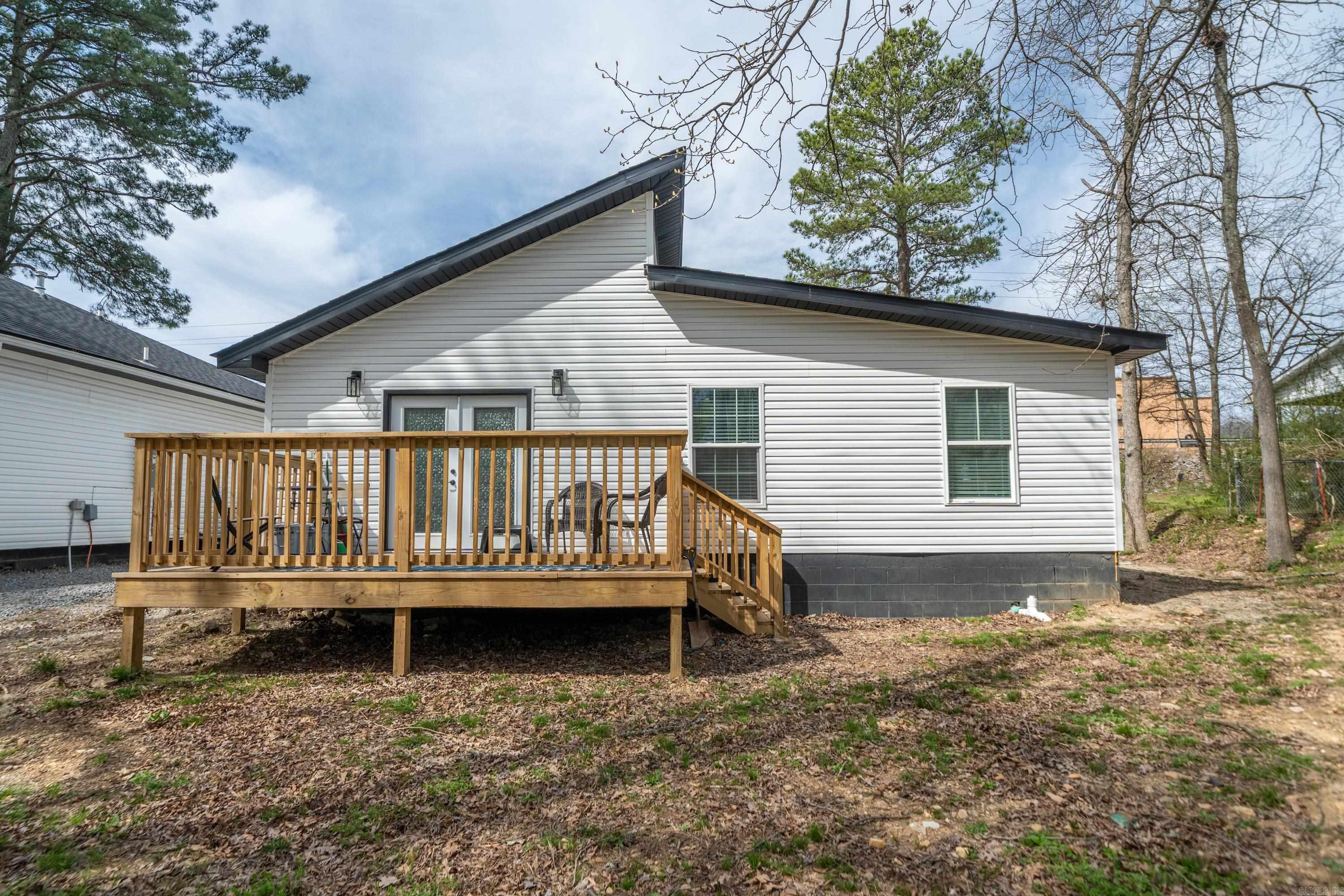WYATTS - Residential