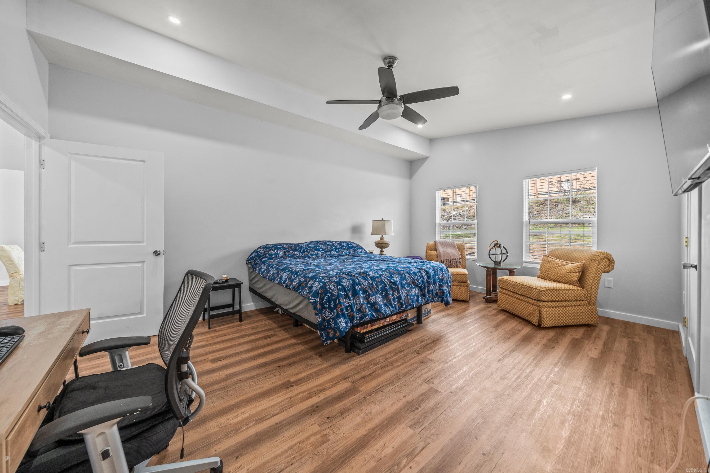 WYATTS - Residential