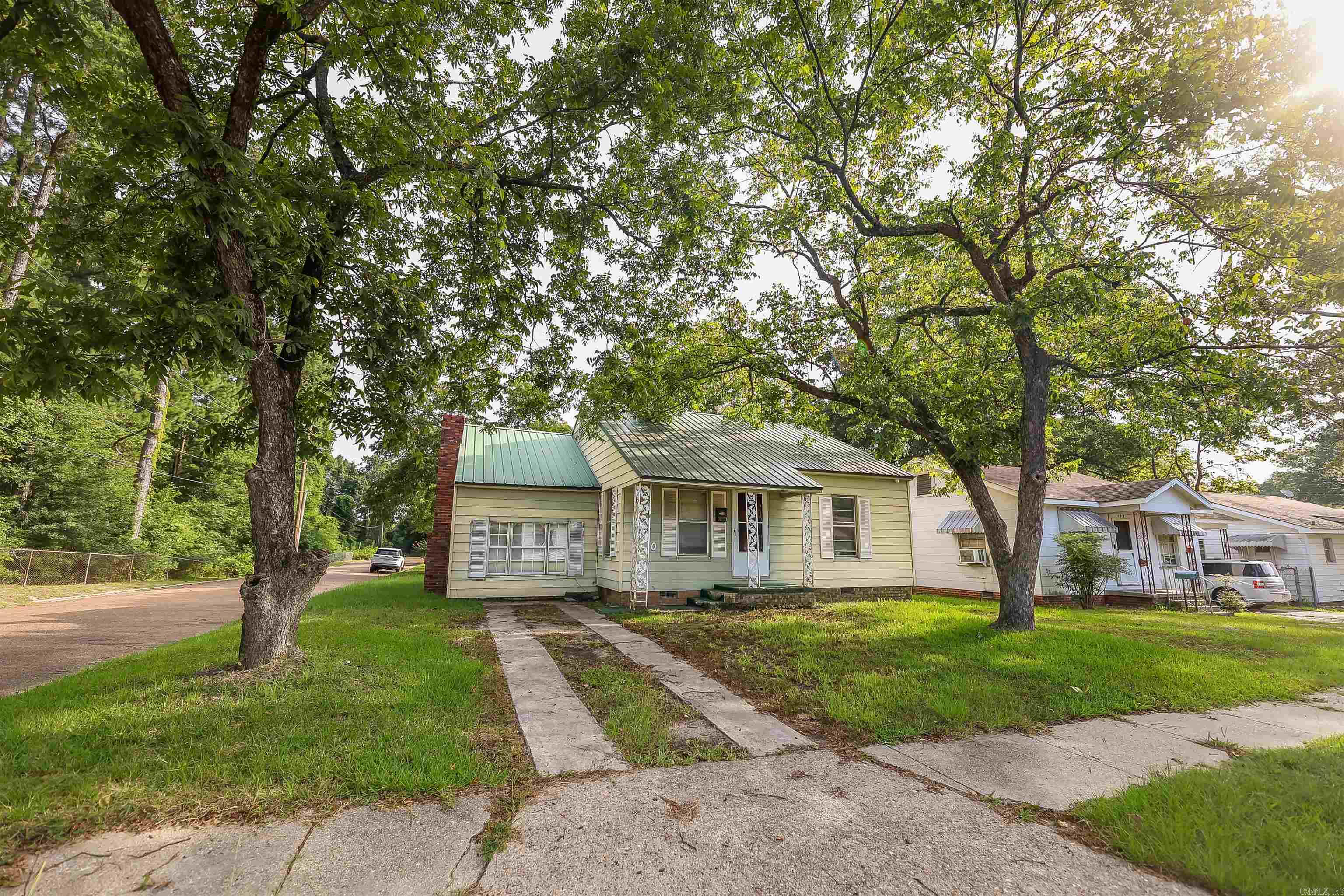 Thompson Heights - Residential