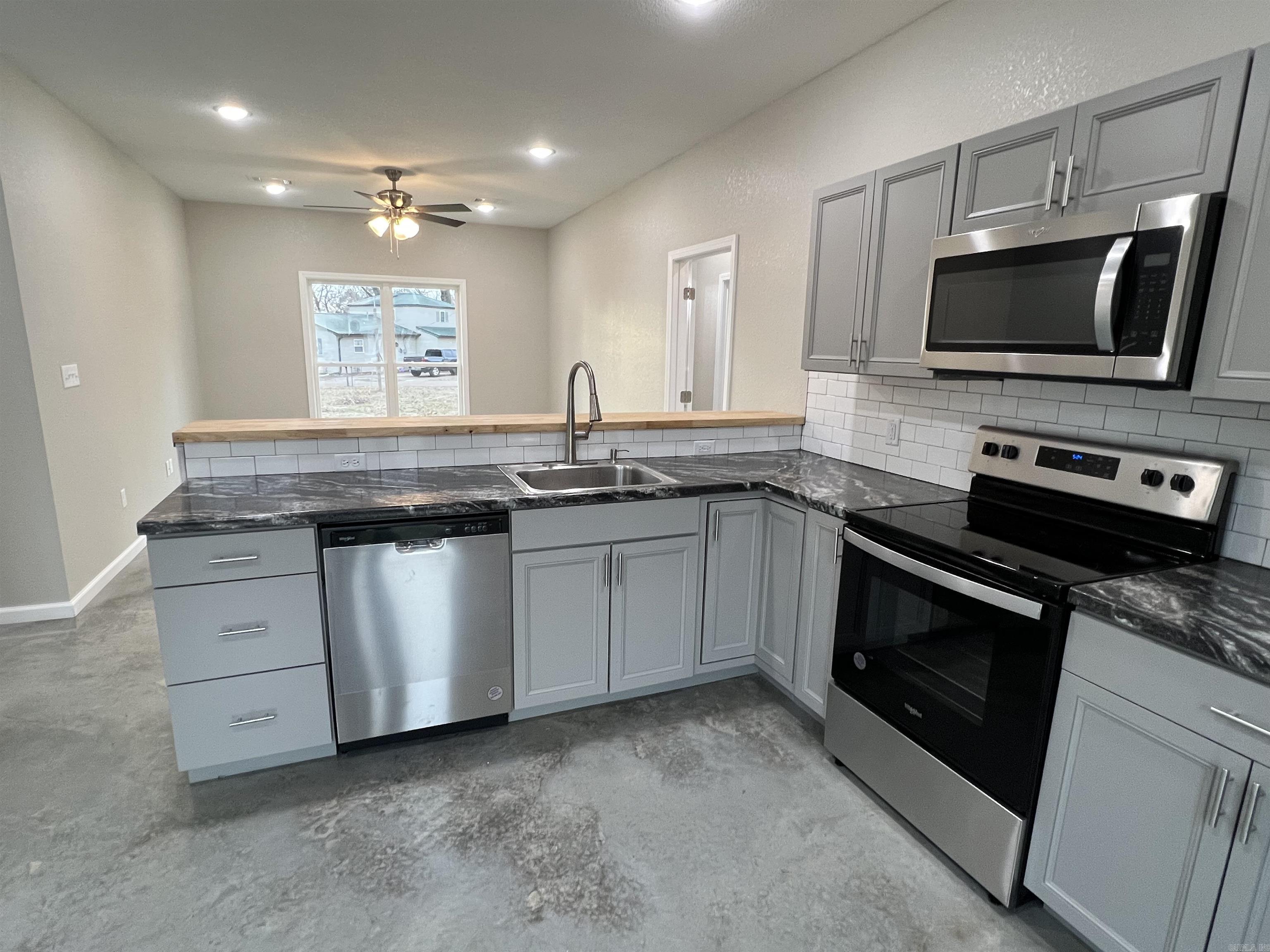 Cobb & Lee - Residential