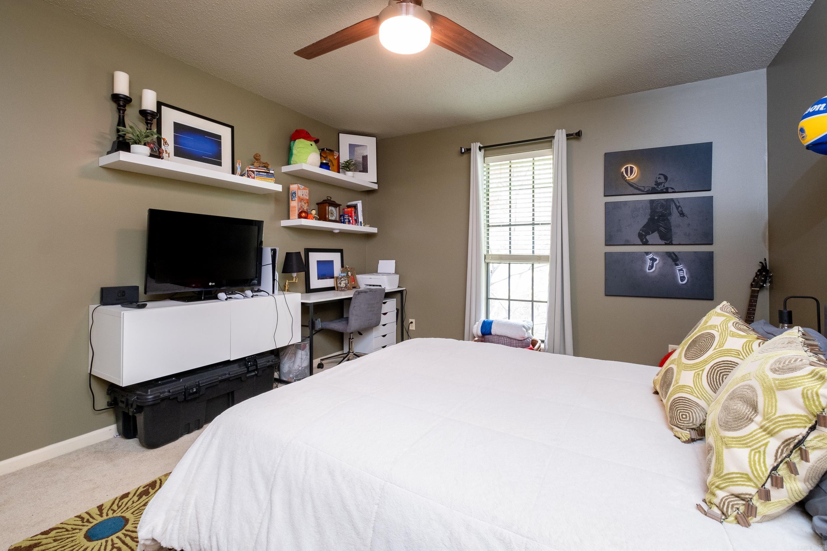 MARLOWE MANOR - Residential