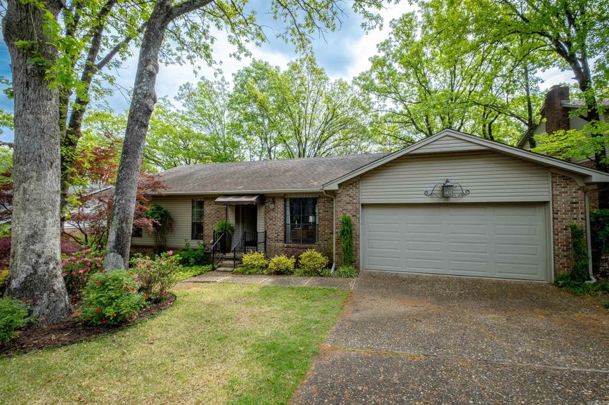 Lovely updated one level home in Marlowe Manor! Raised ceilings, hardwood floors, open floor plan, covered back deck and huge fully fenced backyard! Close to everything in WLR and enjoy the neighborhood pool in the summer months!