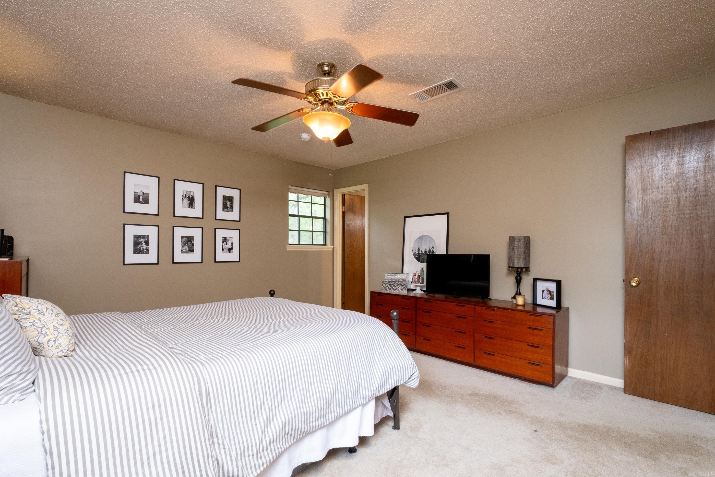 MARLOWE MANOR - Residential