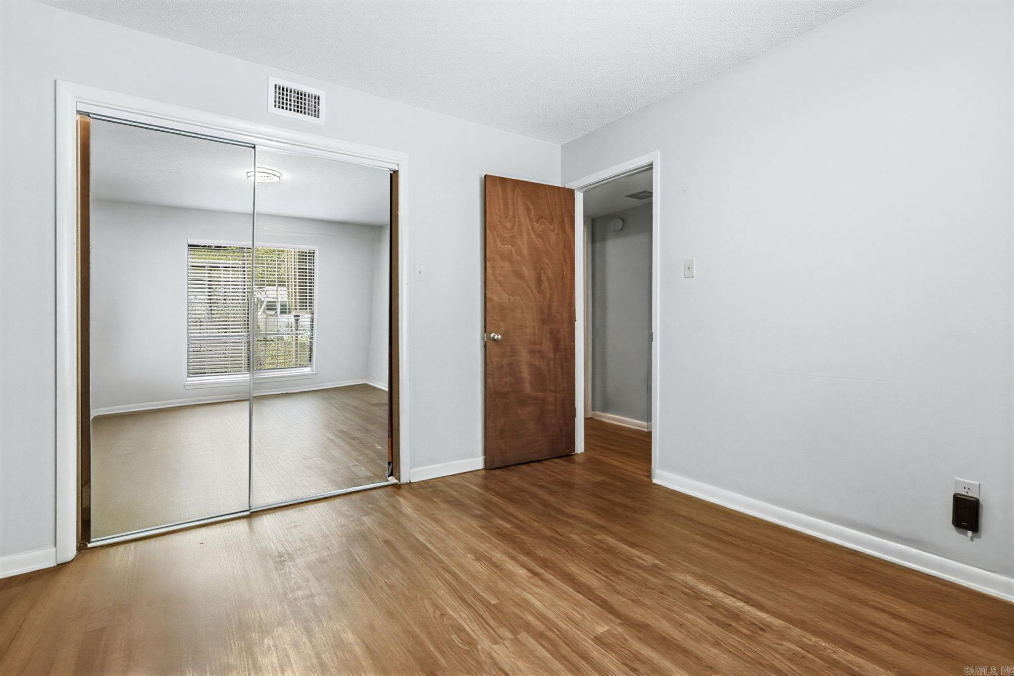 FOREST HILL COND - Residential