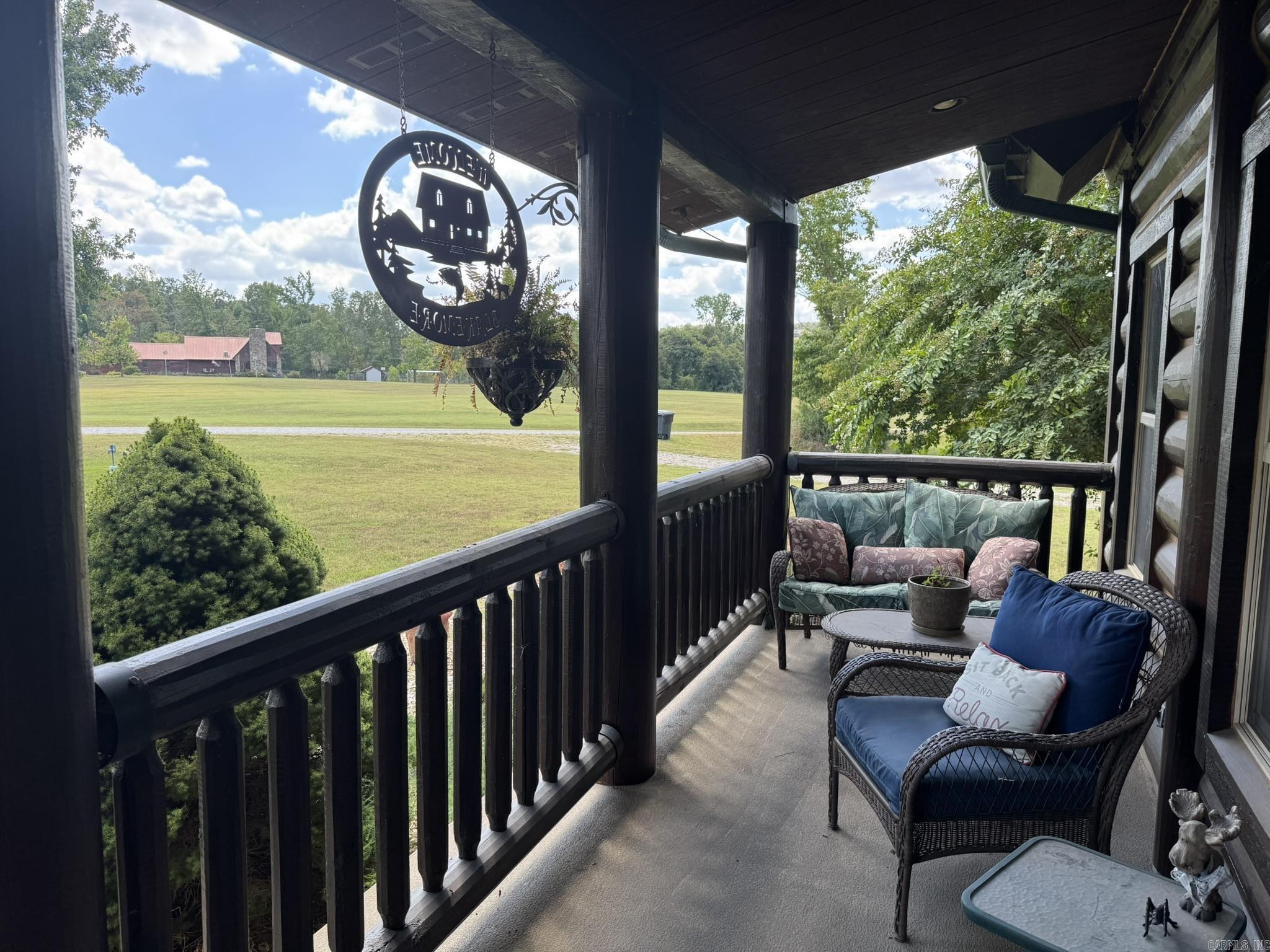 RIVER SIDE MEADOWS - Residential