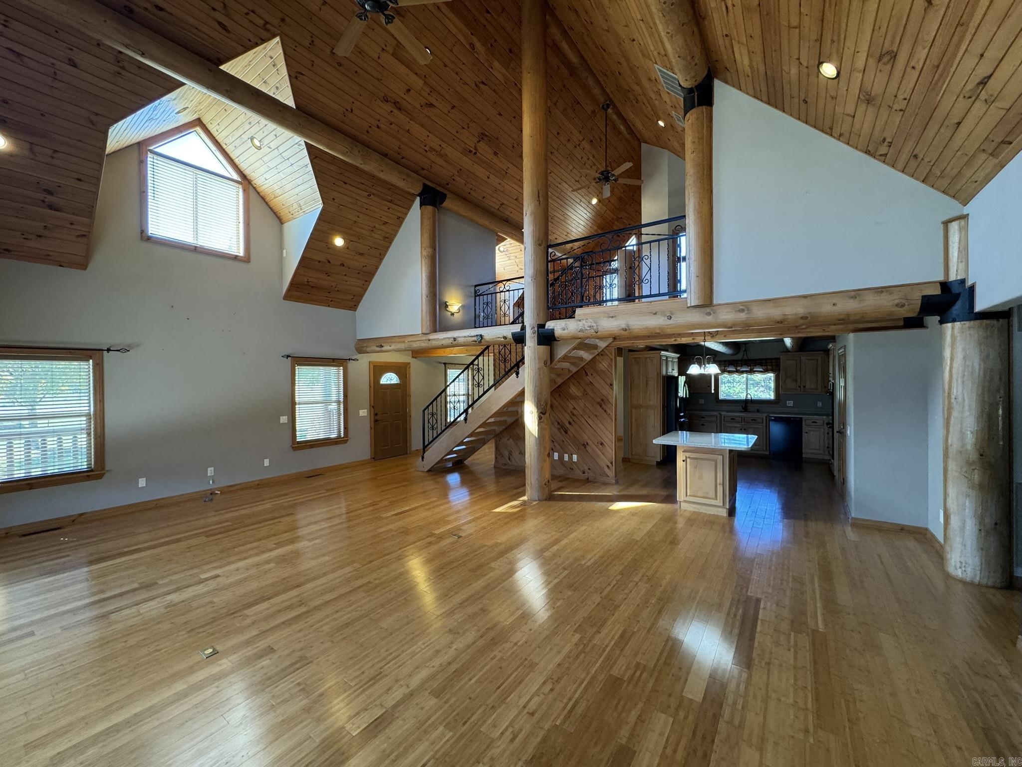 RIVER SIDE MEADOWS - Residential