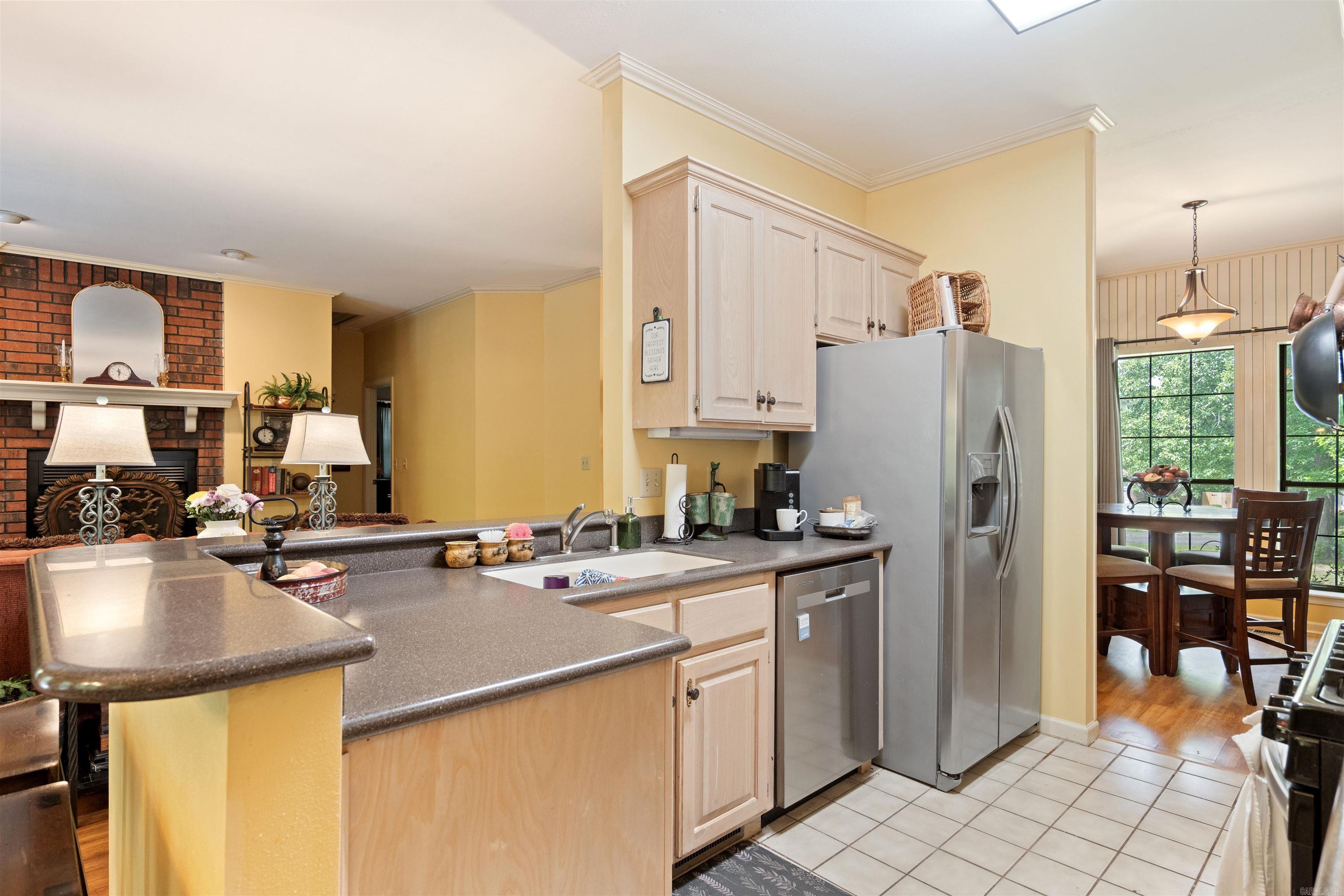 PINECREST MANOR ESTATES - Residential