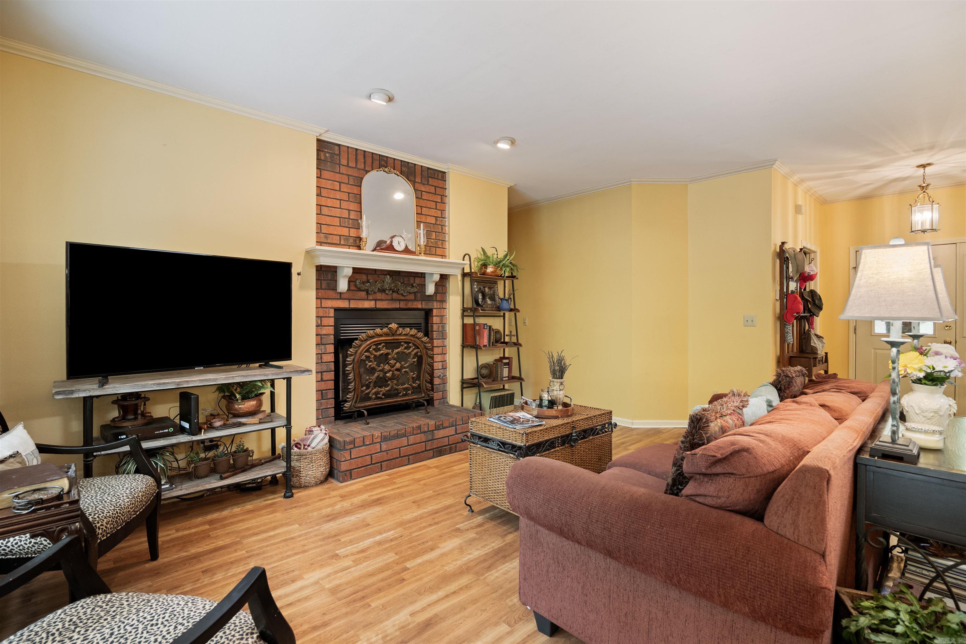 PINECREST MANOR ESTATES - Residential