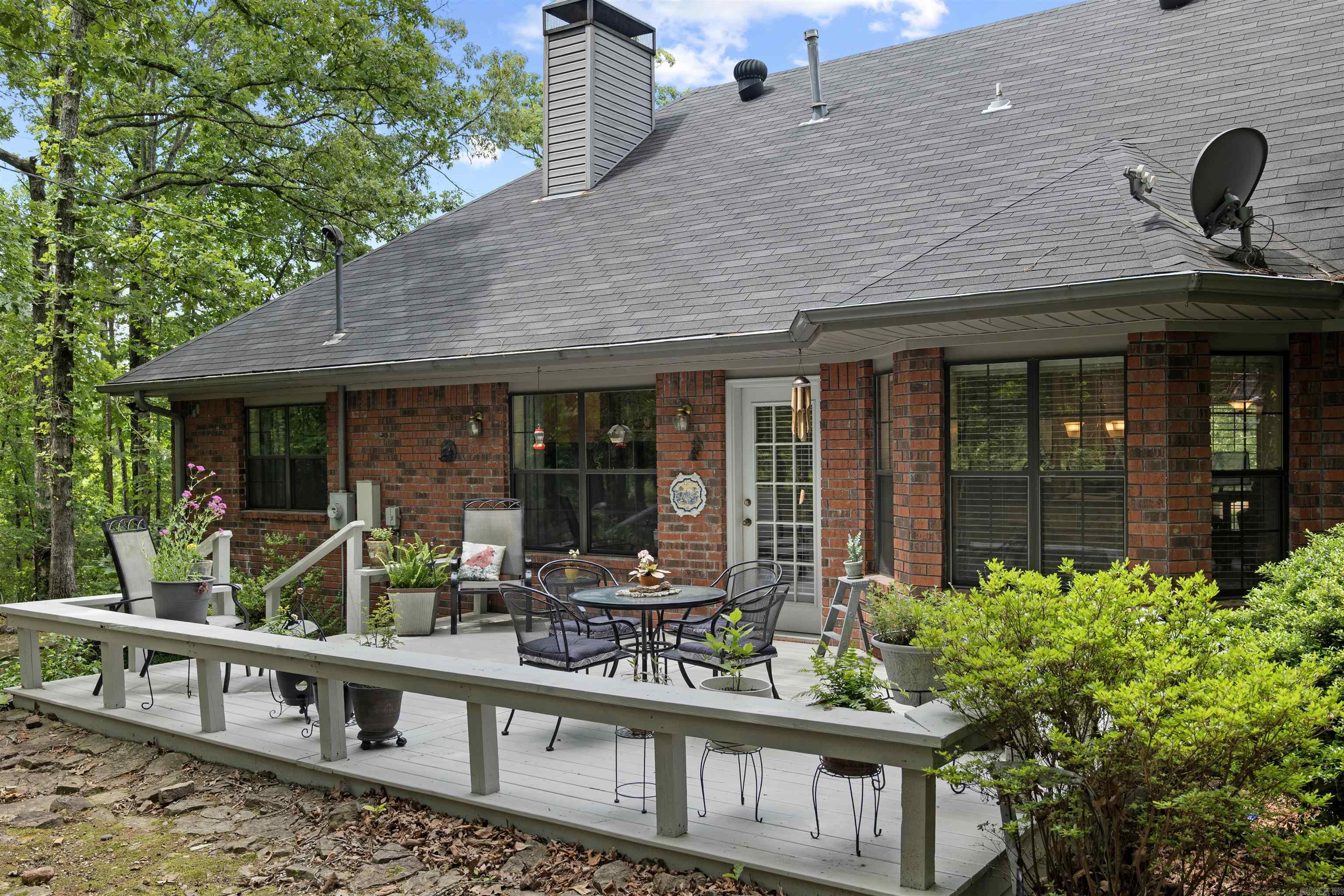 PINECREST MANOR ESTATES - Residential