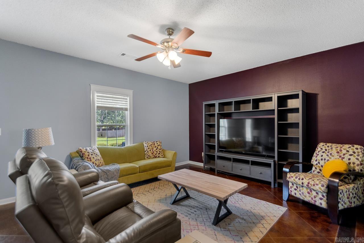 PLANTATION ACRES - Residential