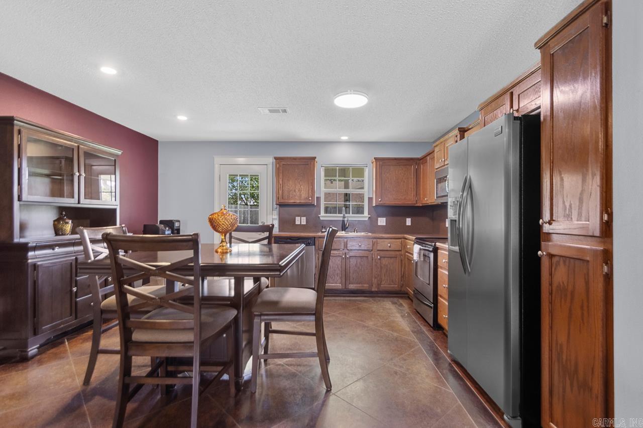 PLANTATION ACRES - Residential