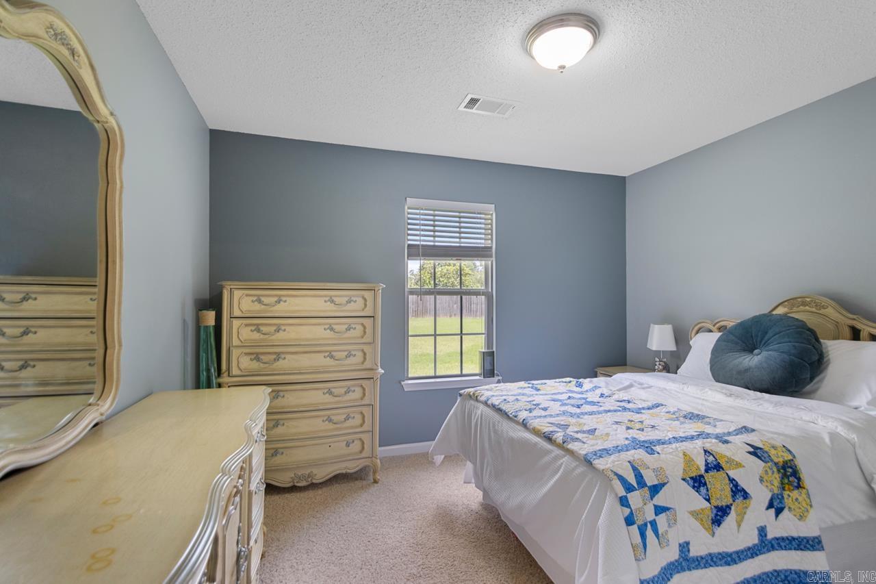 PLANTATION ACRES - Residential