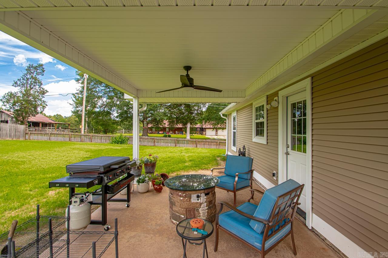 PLANTATION ACRES - Residential