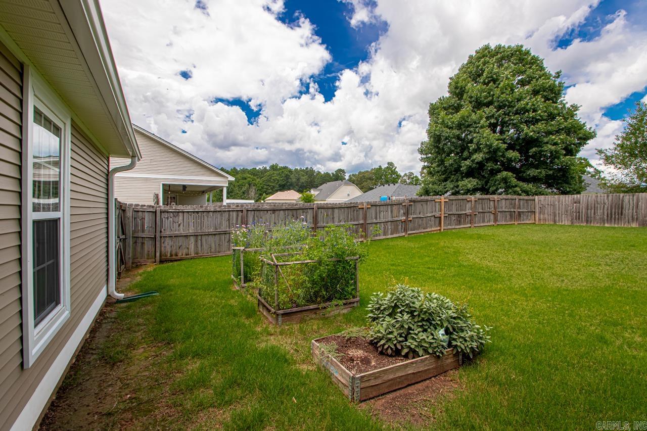 PLANTATION ACRES - Residential