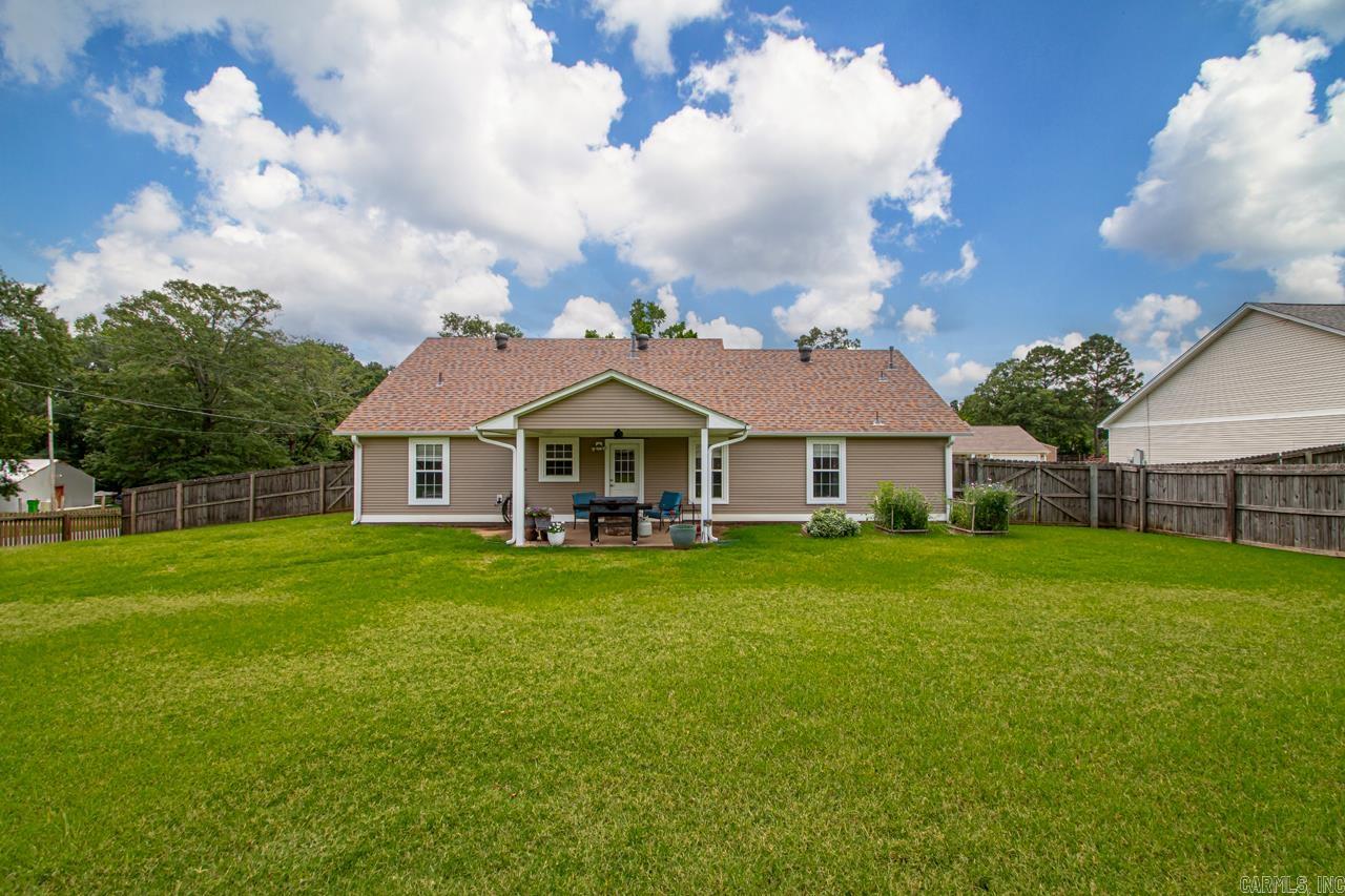 PLANTATION ACRES - Residential