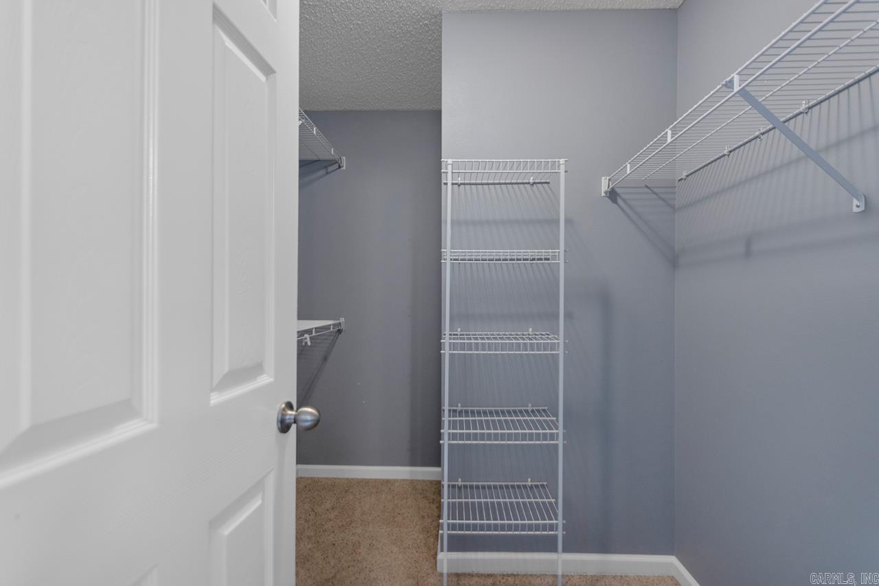 PLANTATION ACRES - Residential