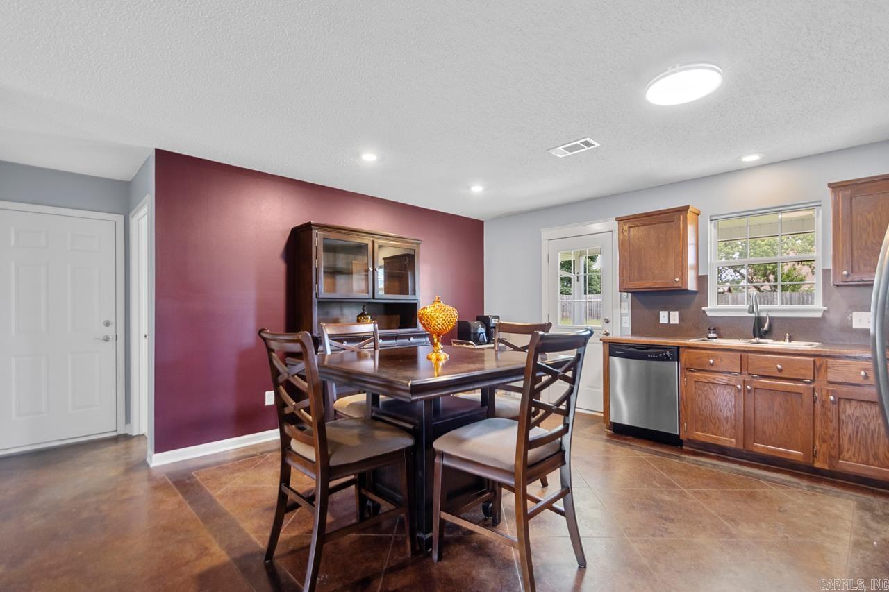 PLANTATION ACRES - Residential