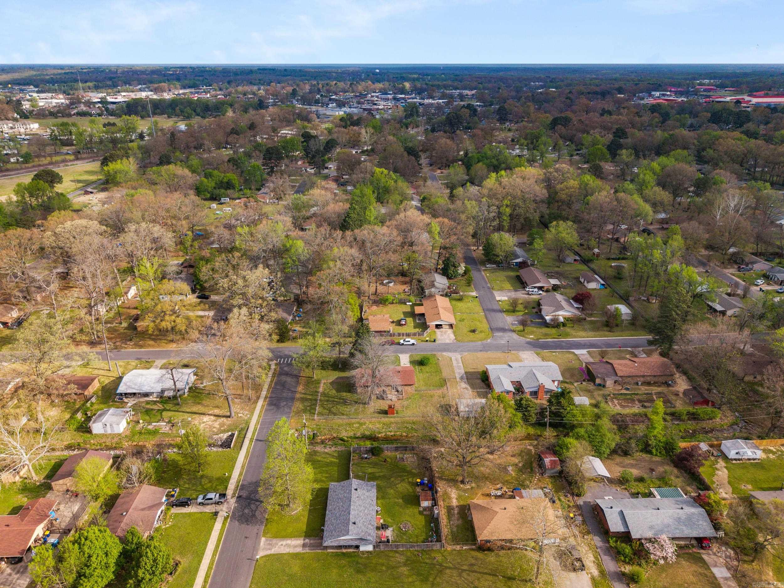 OAK MEADOWS - Residential