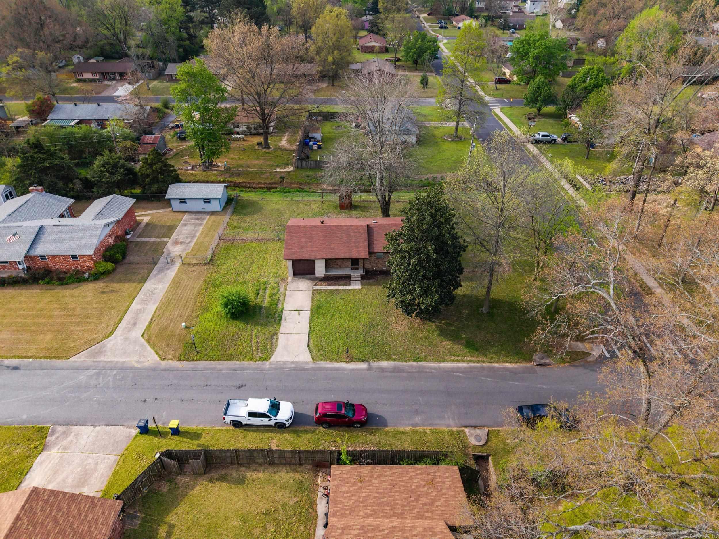 OAK MEADOWS - Residential