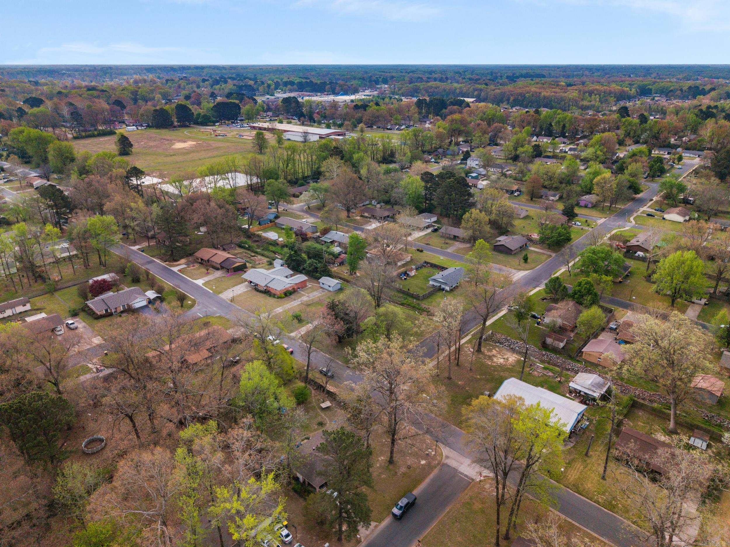 OAK MEADOWS - Residential