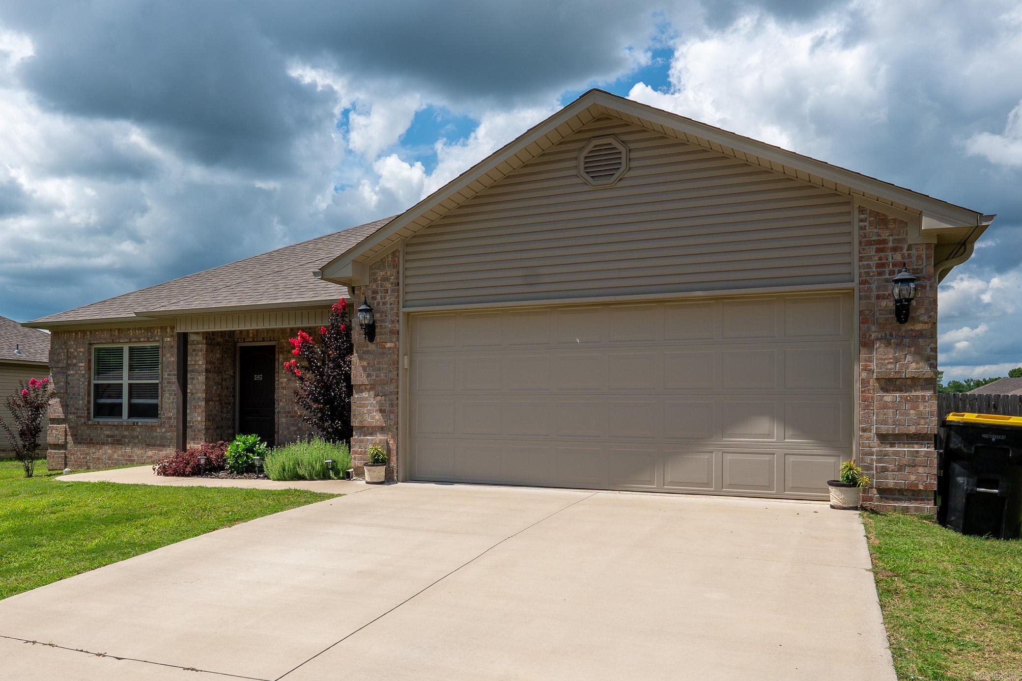 Lilly Ann - Residential