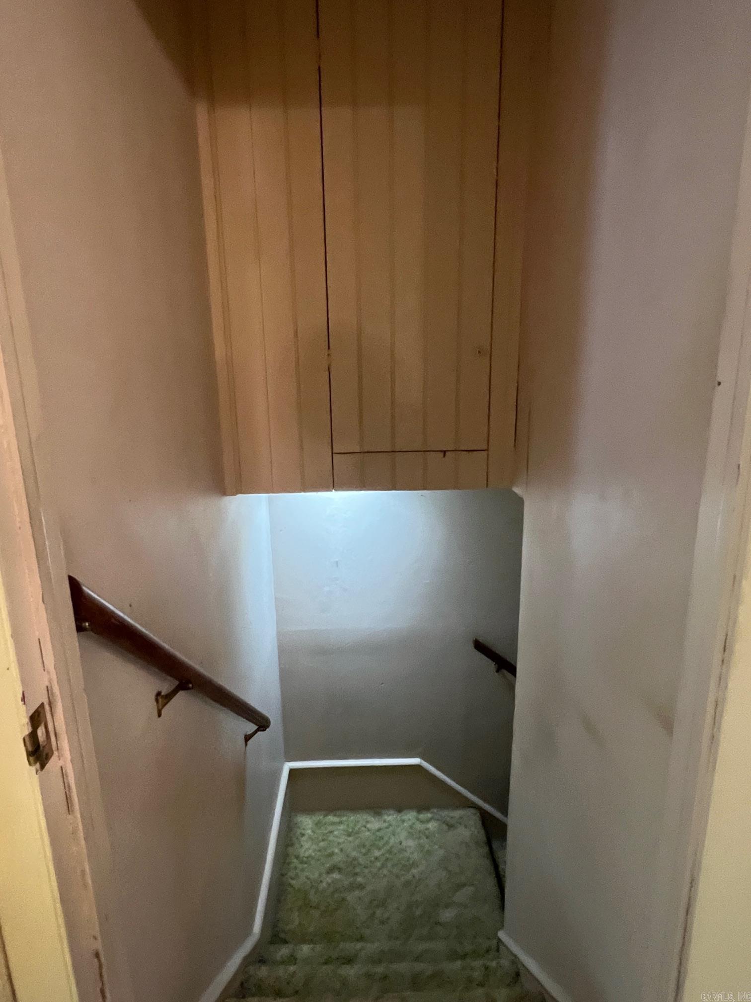 INDIAN HILLS - Residential