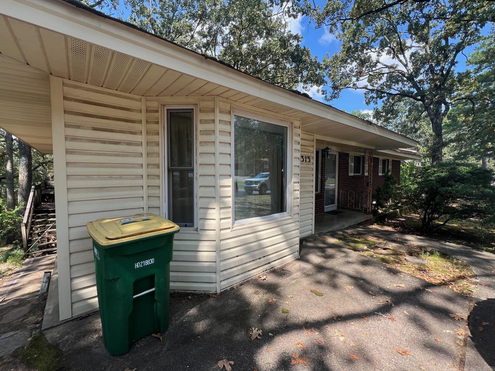 INDIAN HILLS - Residential