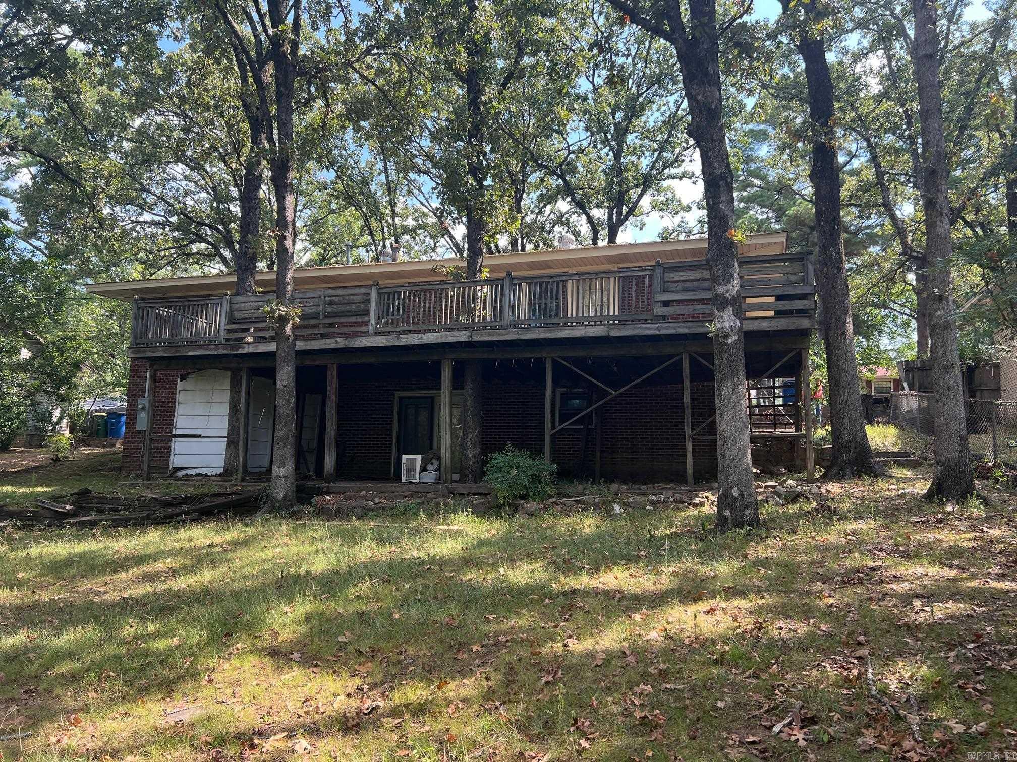 INDIAN HILLS - Residential