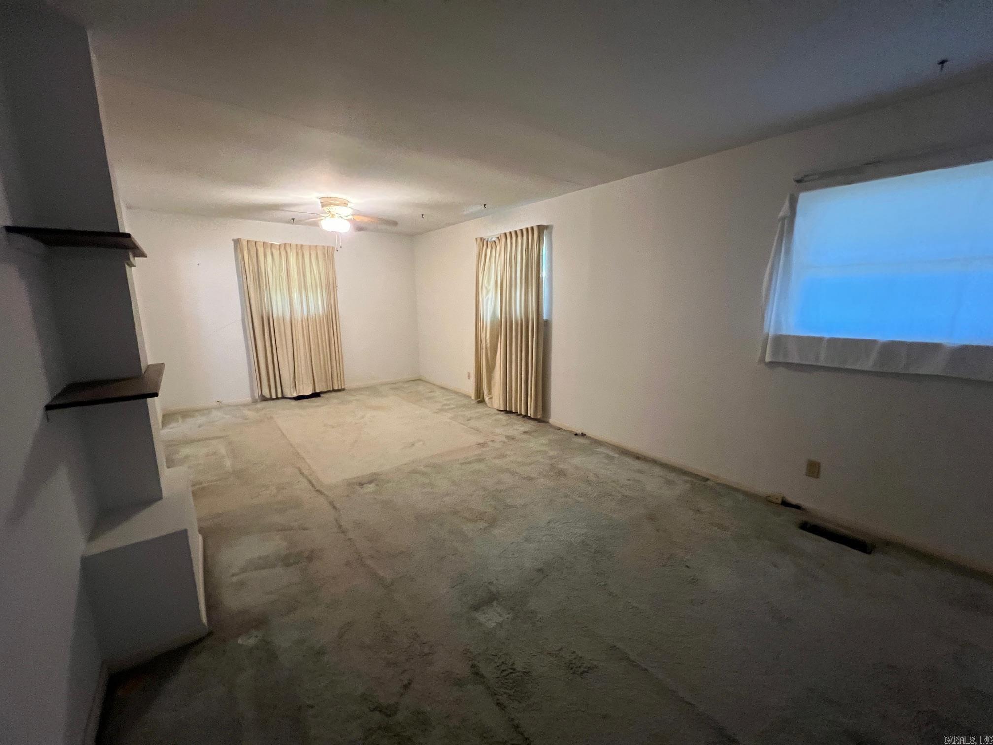 INDIAN HILLS - Residential